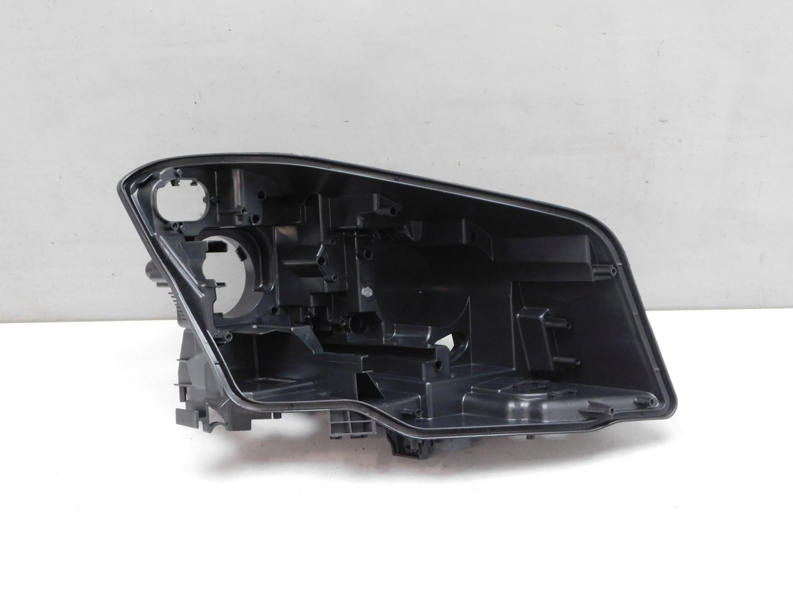 Корпус фары правой Mercedes-Benz GLA-Class X156 2014>