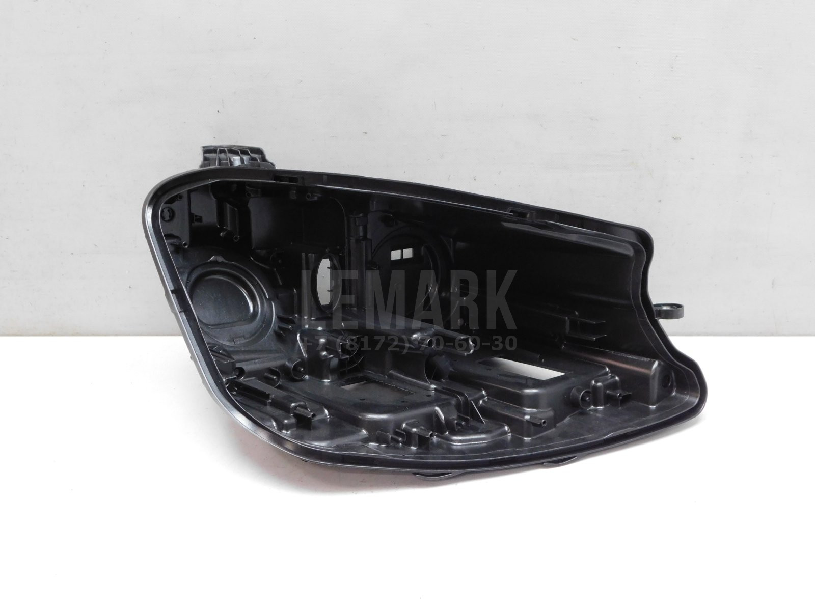 Корпус фары правой Mercedes-Benz E-Klasse W213 2016> Mercedes-Benz A2139060210