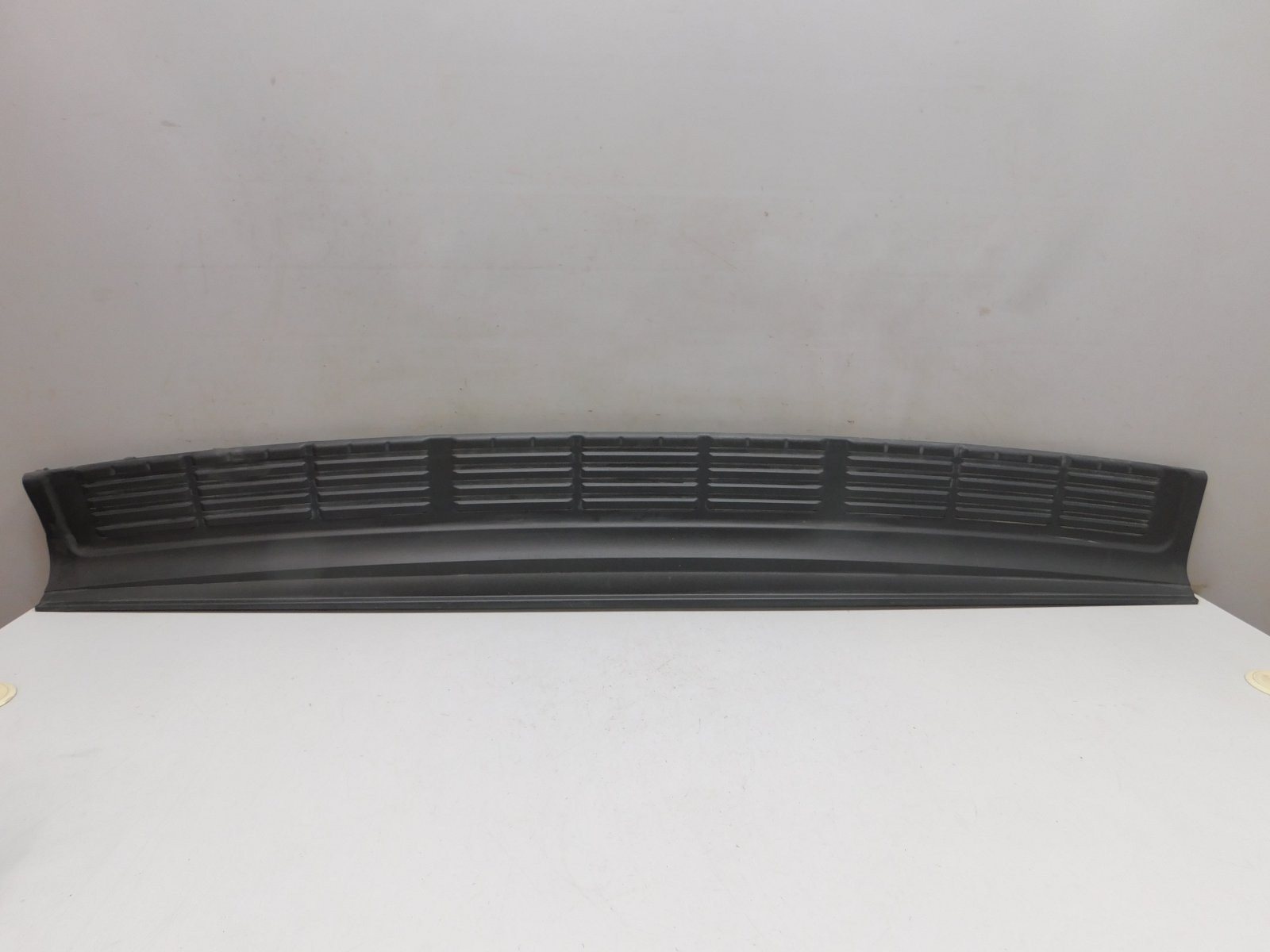 Накладка заднего бампера Toyota Land Cruiser (200) 2008>