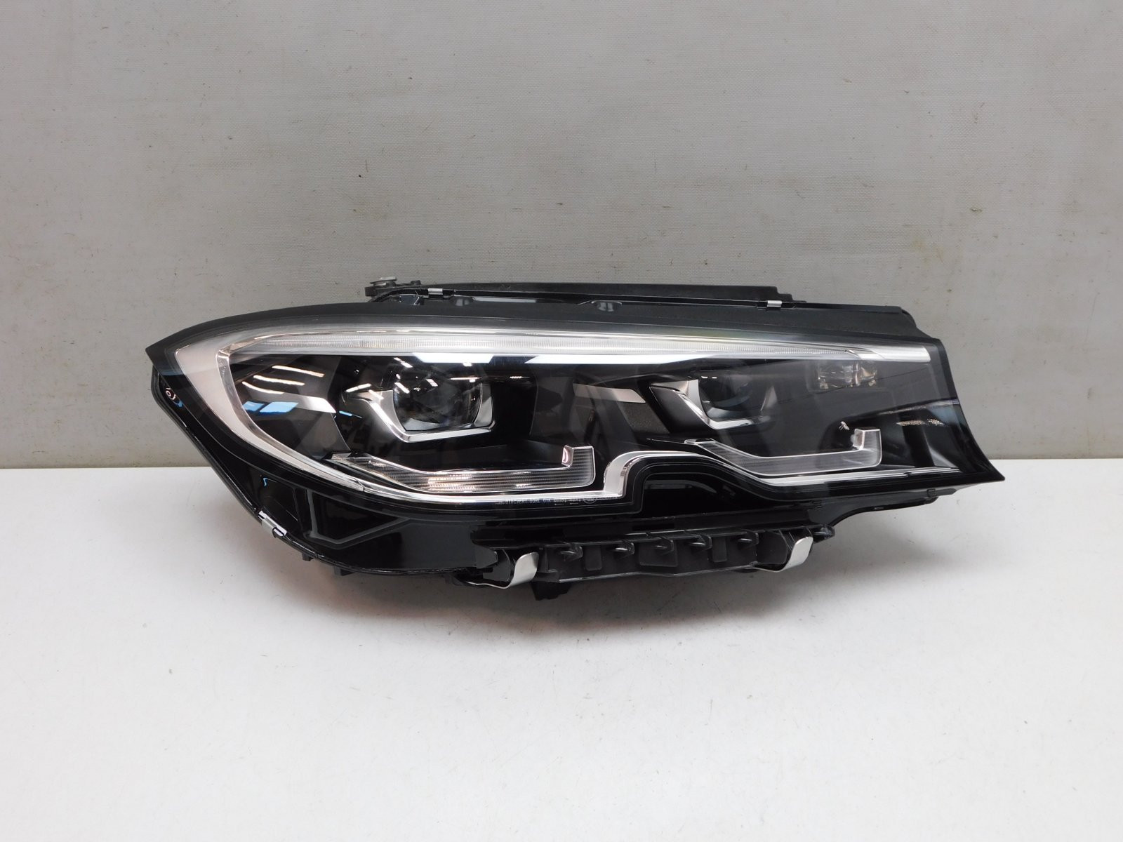 Фара правая BMW 3-серия G20 2018>