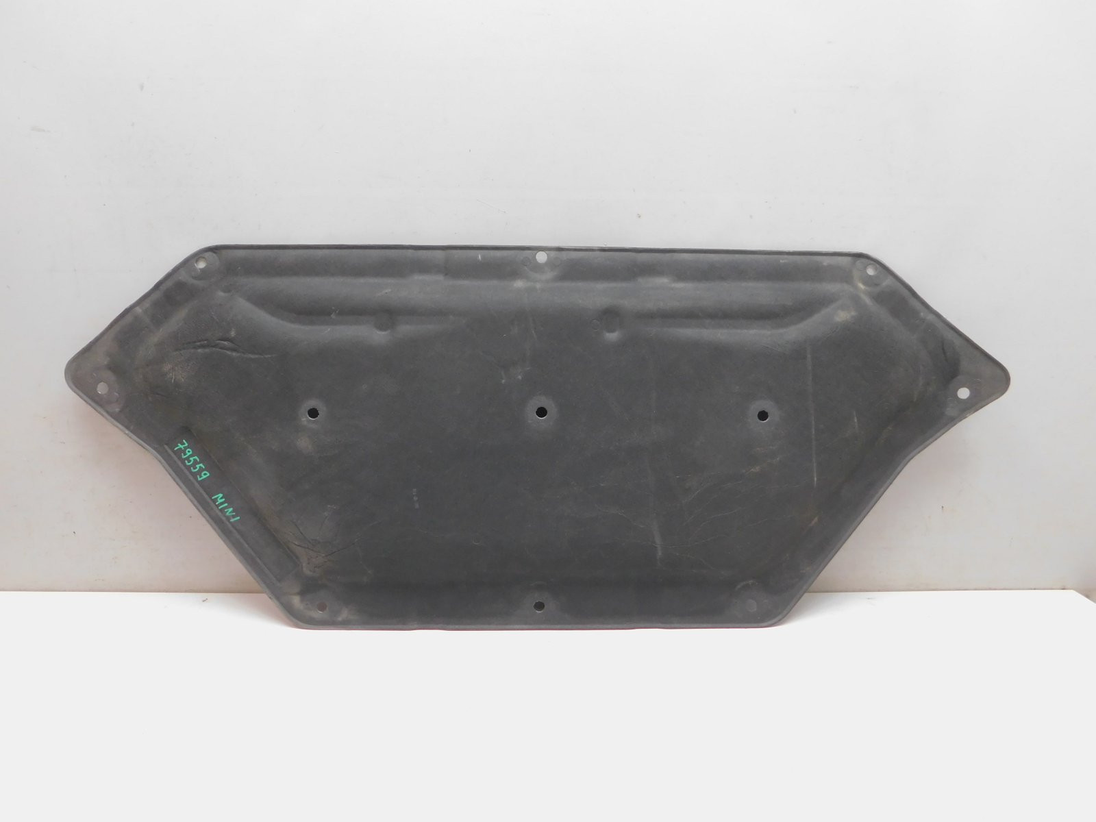 Шумоизоляция капота Mini Countryman F60 2016>