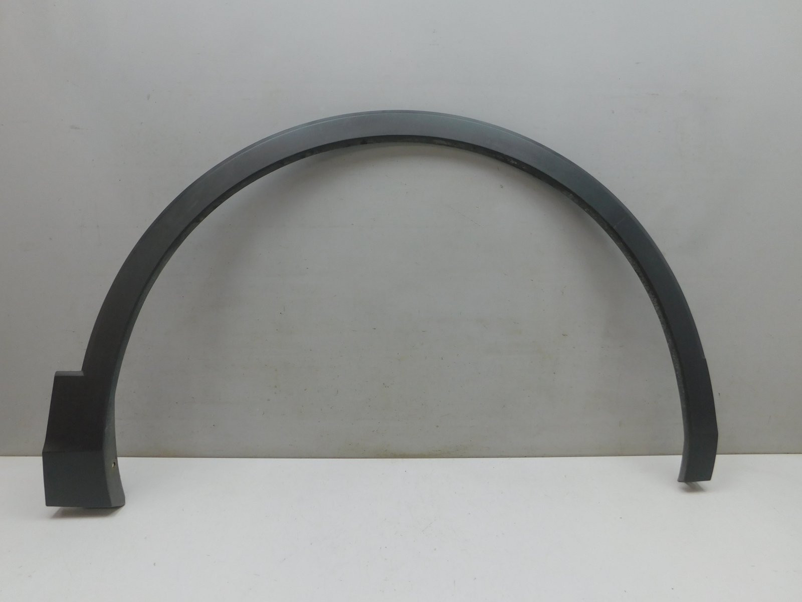 Накладка крыла переднего правого Volkswagen Tiguan 2017>