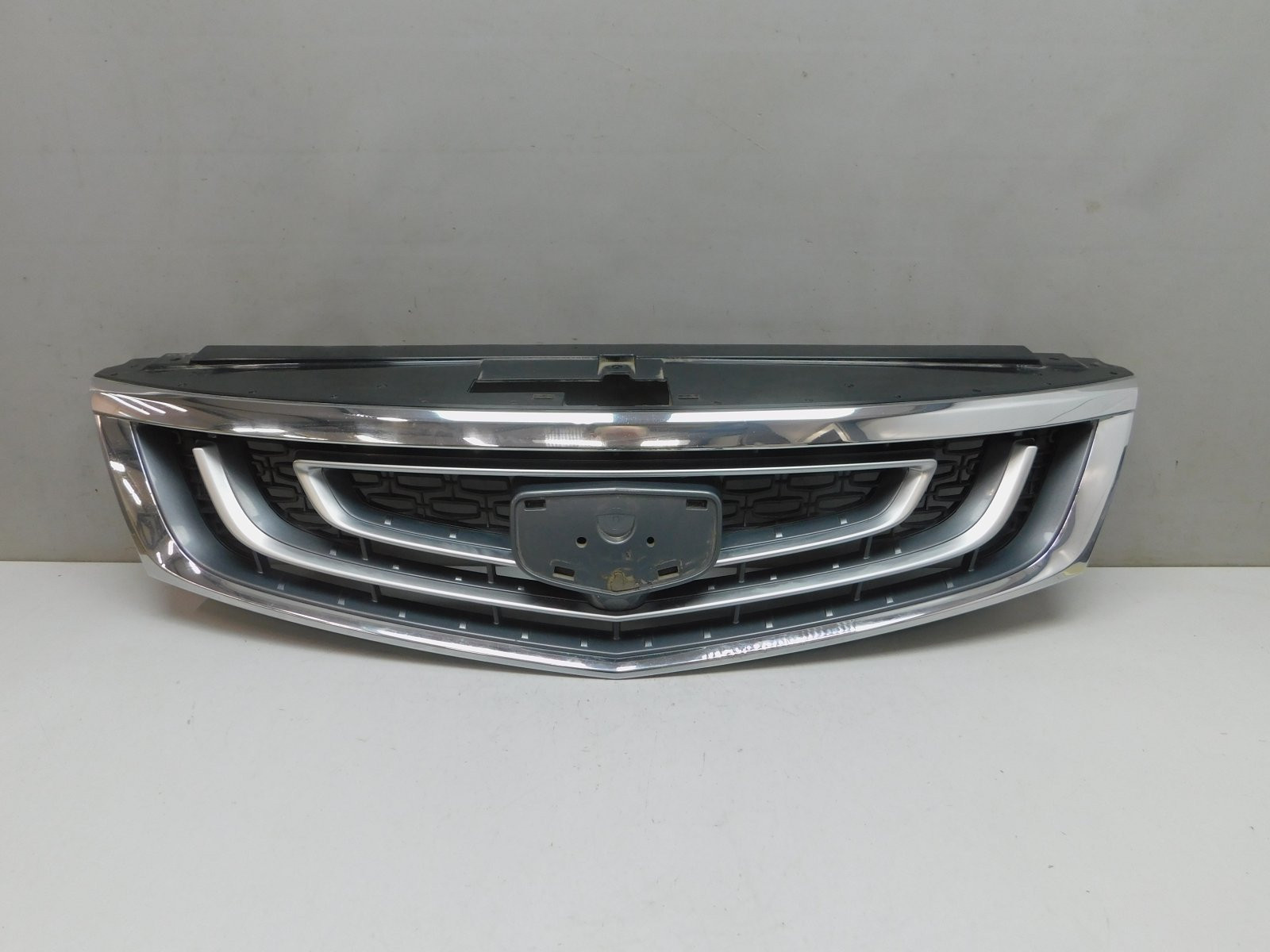 Решетка радиатора Geely Atlas 2017>