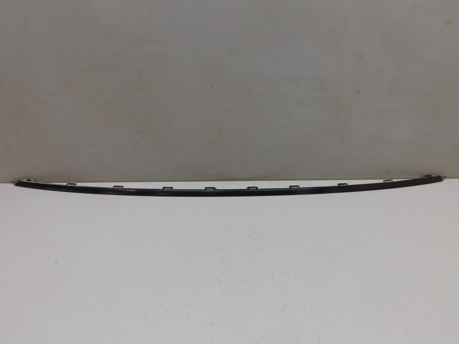 Молдинг заднего бампера Volkswagen Polo Sedan 2011-2020