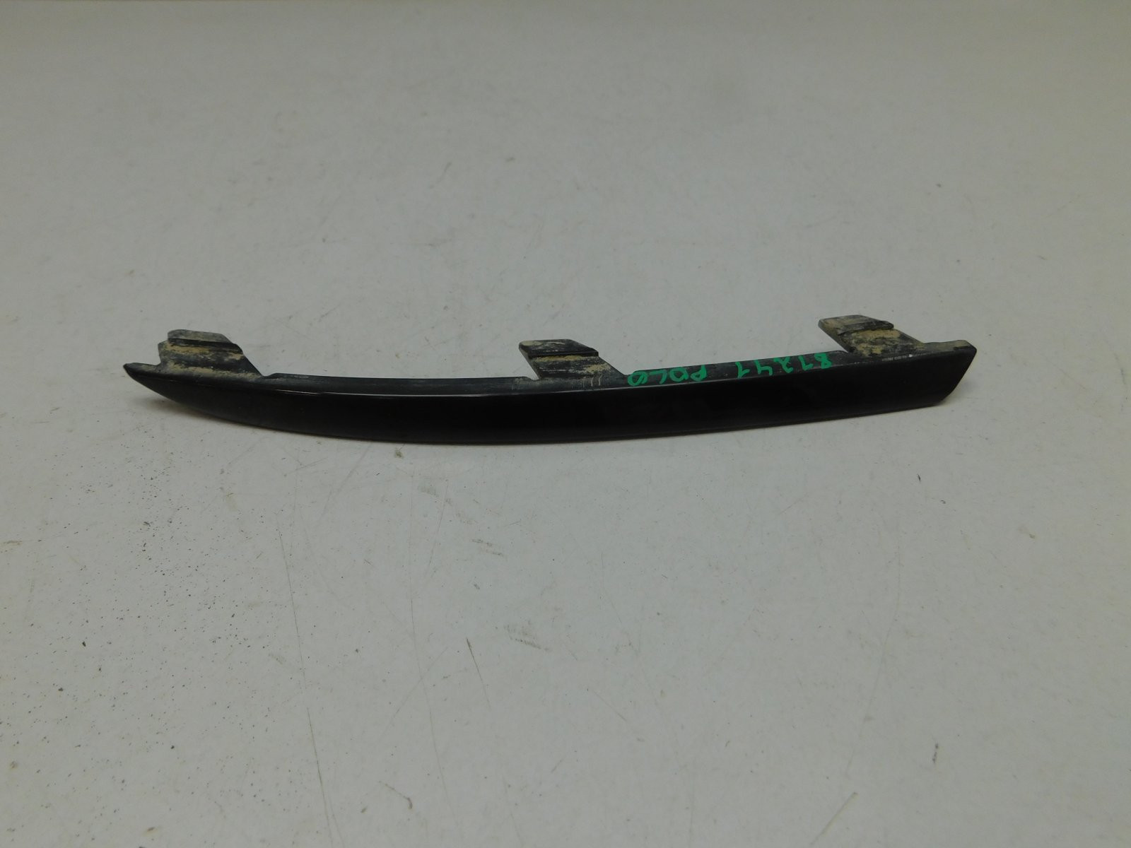 Молдинг заднего бампера Volkswagen Polo Sedan 2011-2020