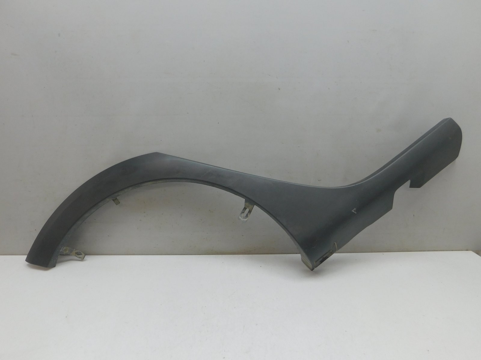 Накладка крыла заднего  правого Renault Sandero 2014>