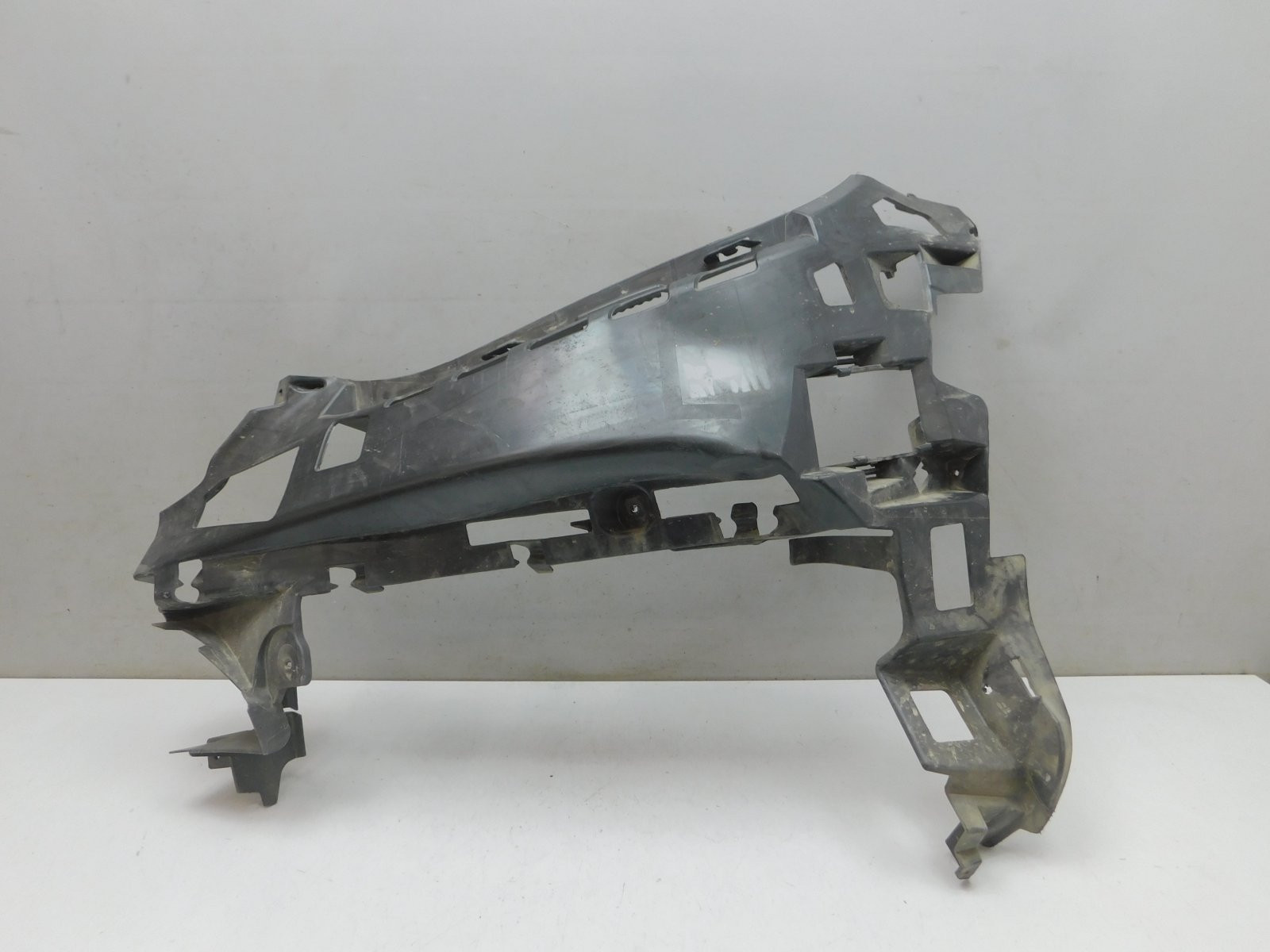 Кронштейн переднего бампера Mercedes-Benz E-Klasse W213 2016>