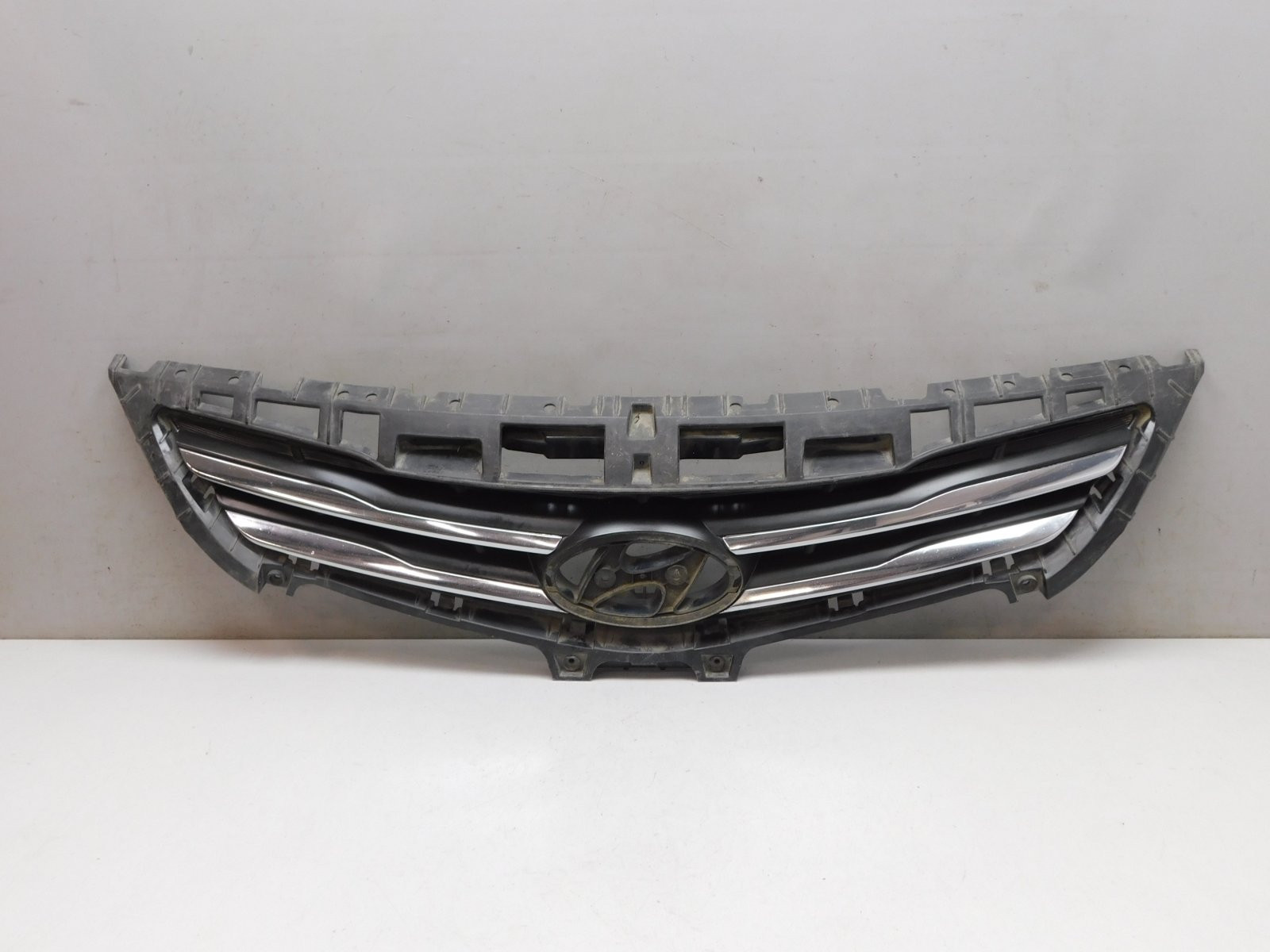 Решетка радиатора Hyundai Solaris 2010-2017