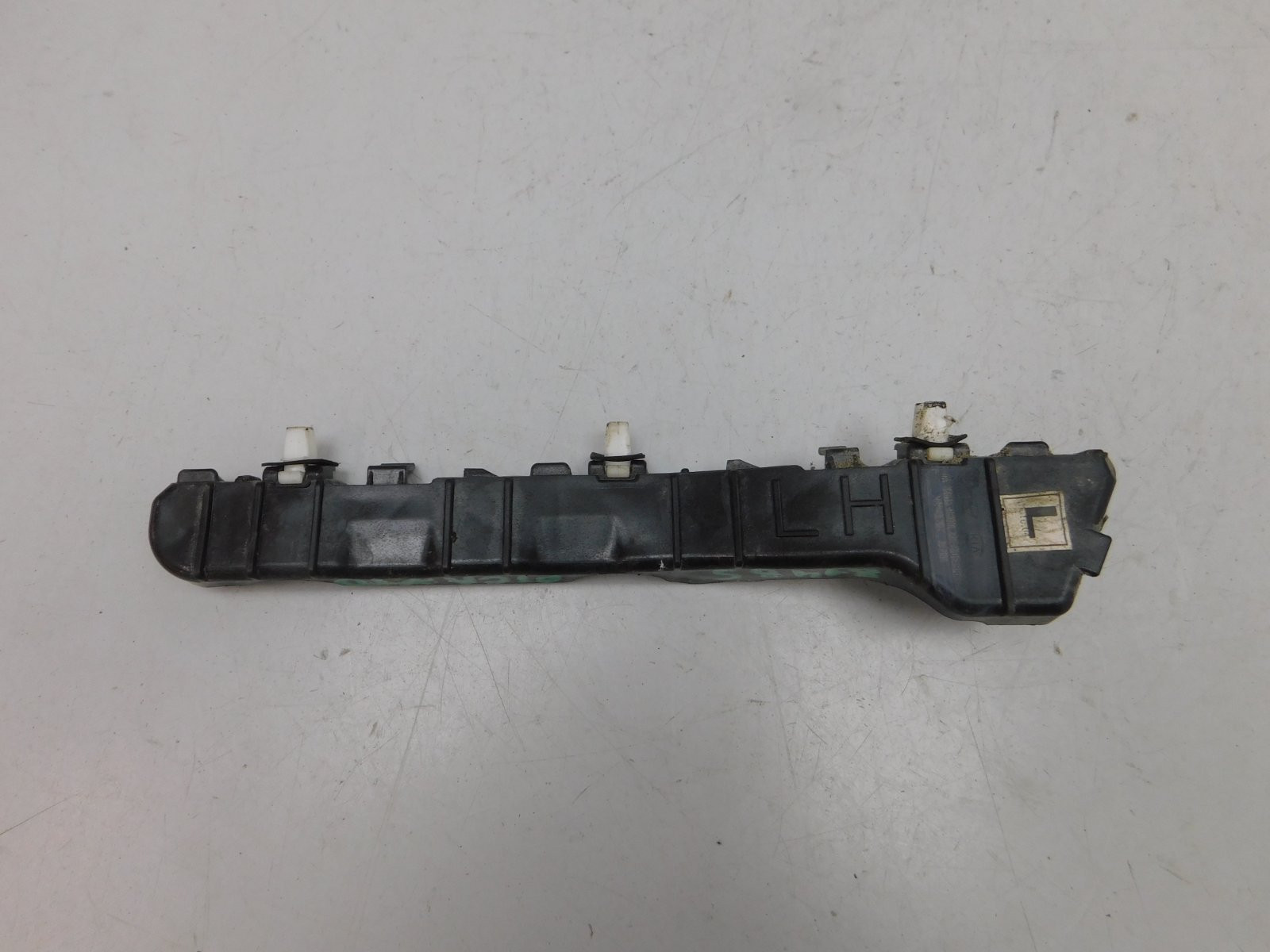 Направляющая заднего бампера Kia Picanto 2017>