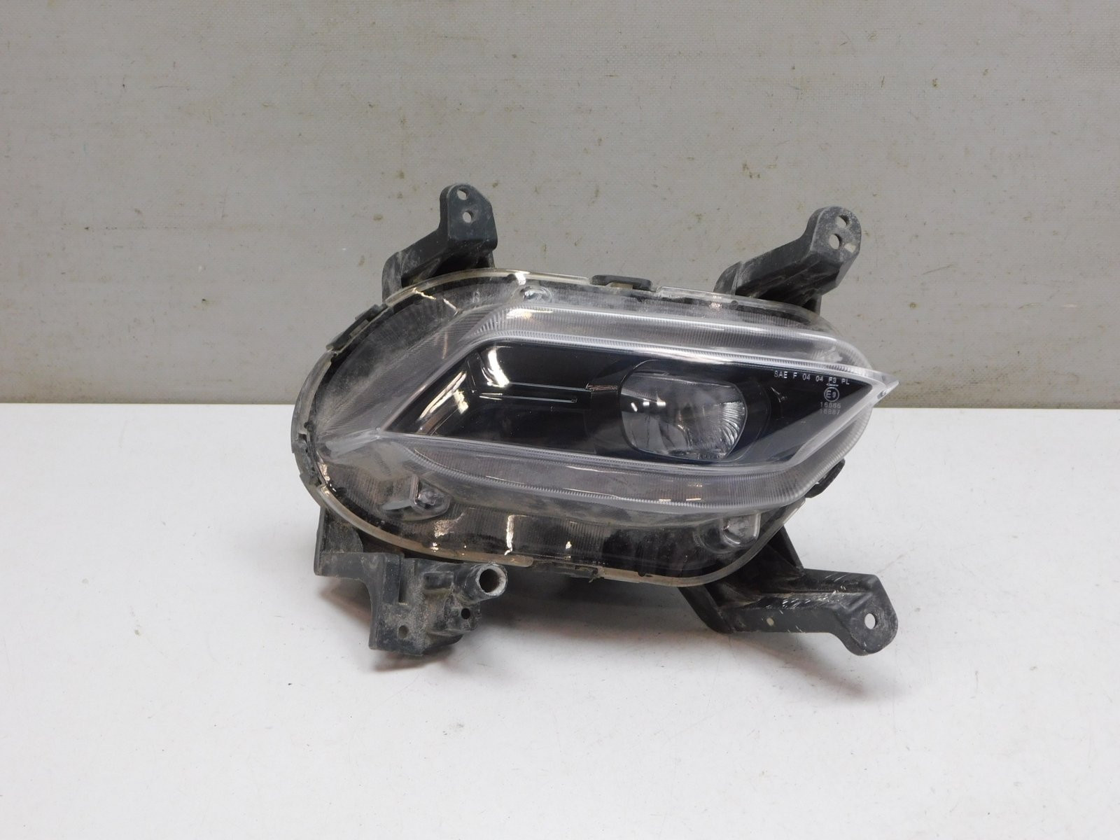 Фара противотуманная правая Hyundai Santa Fe (TM) 2018>