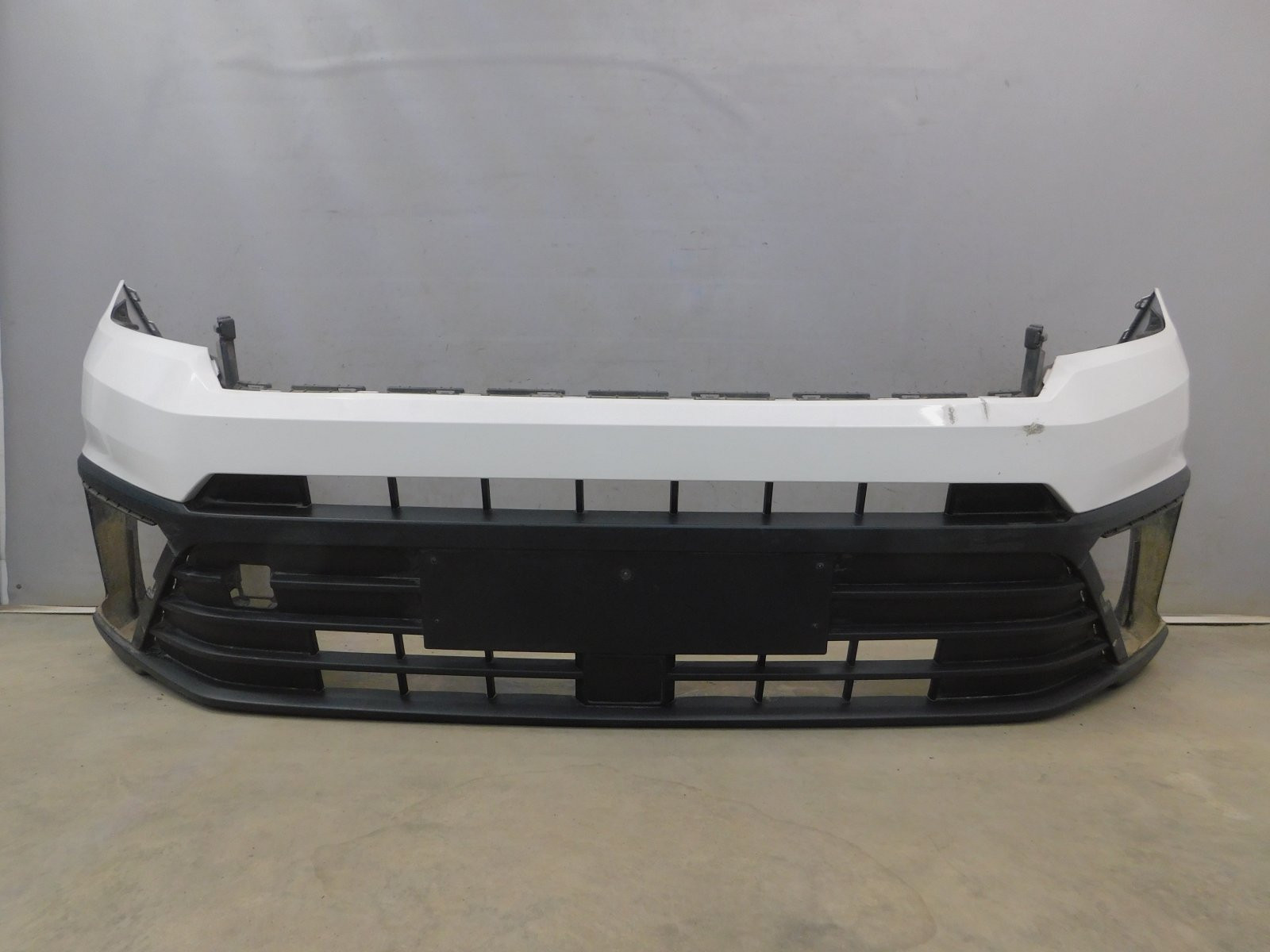 Бампер передний Volkswagen Crafter 2017>