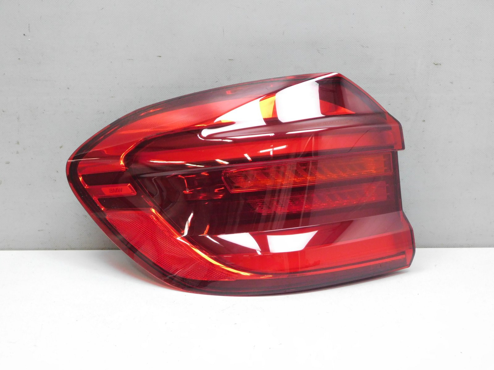 Фонарь задний наружный левый BMW X3 G01 2017>