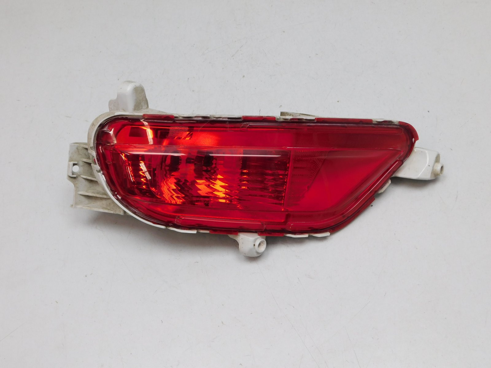 Фонарь задний в бампер левый Mazda CX 5 2017>