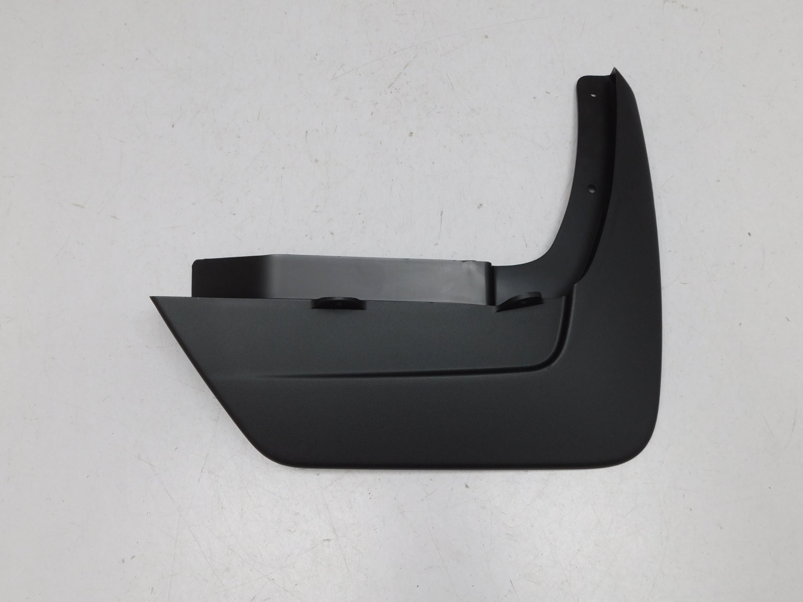 Брызговик задний правый Renault Duster II 2021>