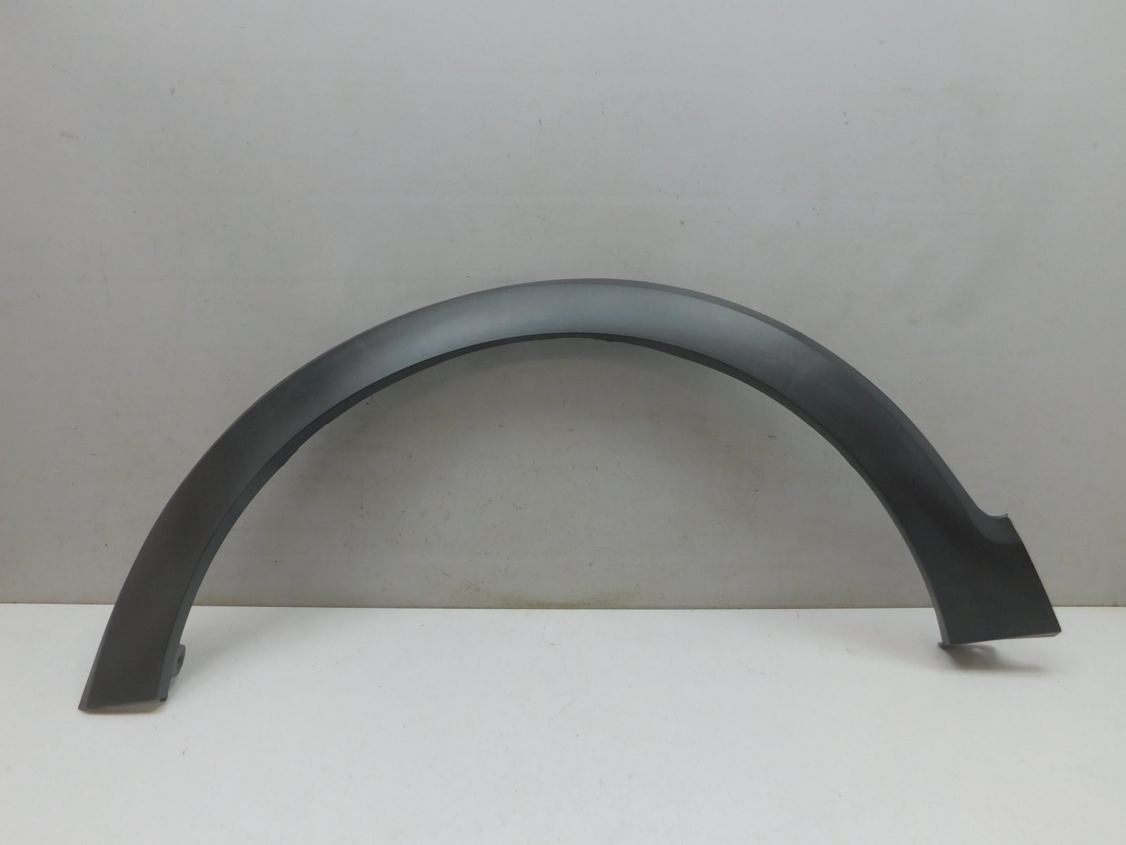 Накладка крыла переднего левого Renault Kaptur 2016>