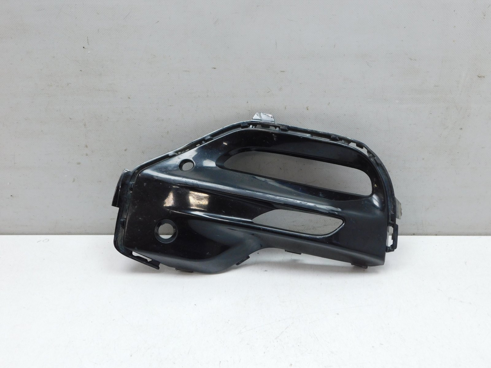 Решетка в бампер левая BMW X5 G05 2018>