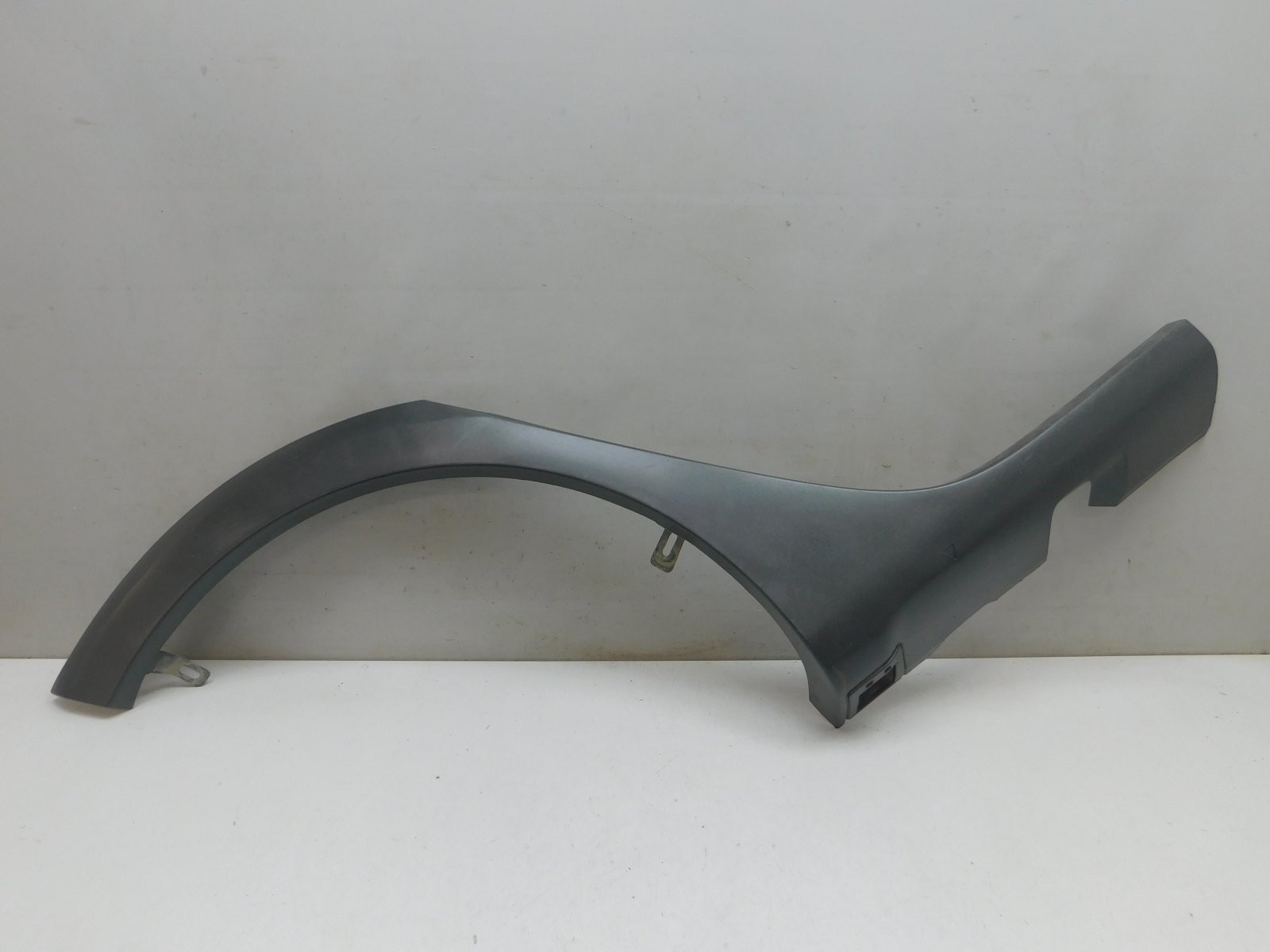 Накладка крыла заднего  правого Renault Sandero 2014>