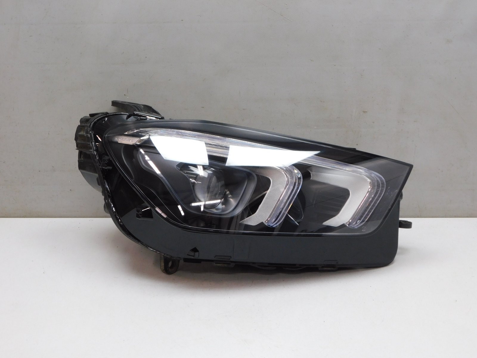 Фара правая Mercedes-Benz GLE W167 2018>