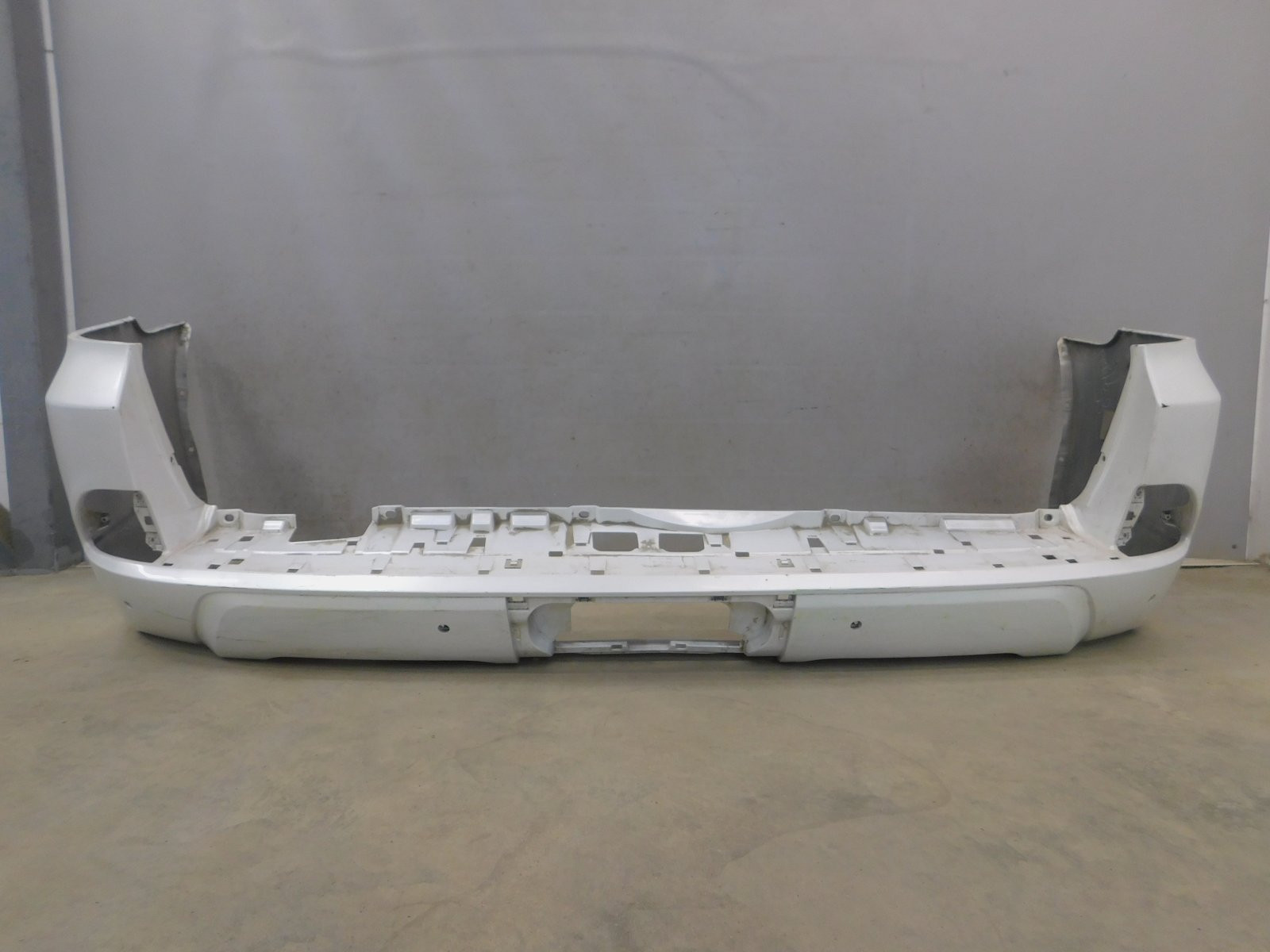 Бампер задний Lexus LX 570 (URJ200) 2007>