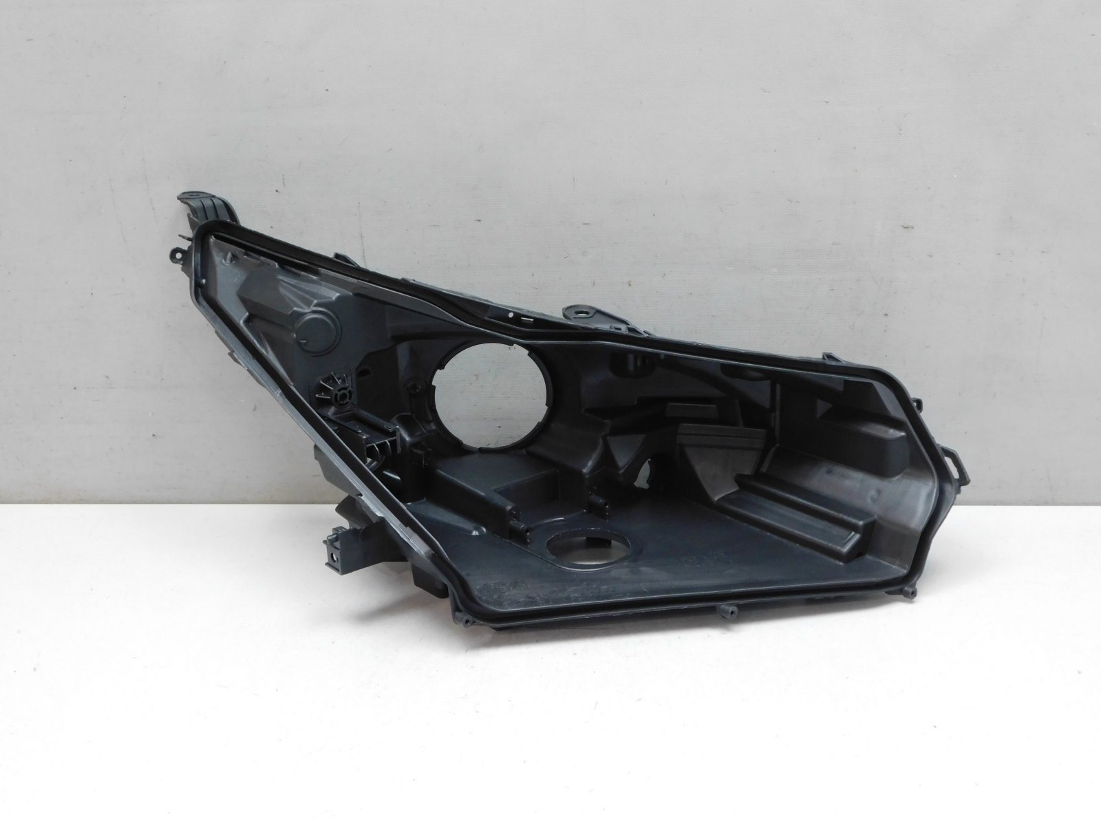 Корпус фары правой Lexus NX 200 2014>