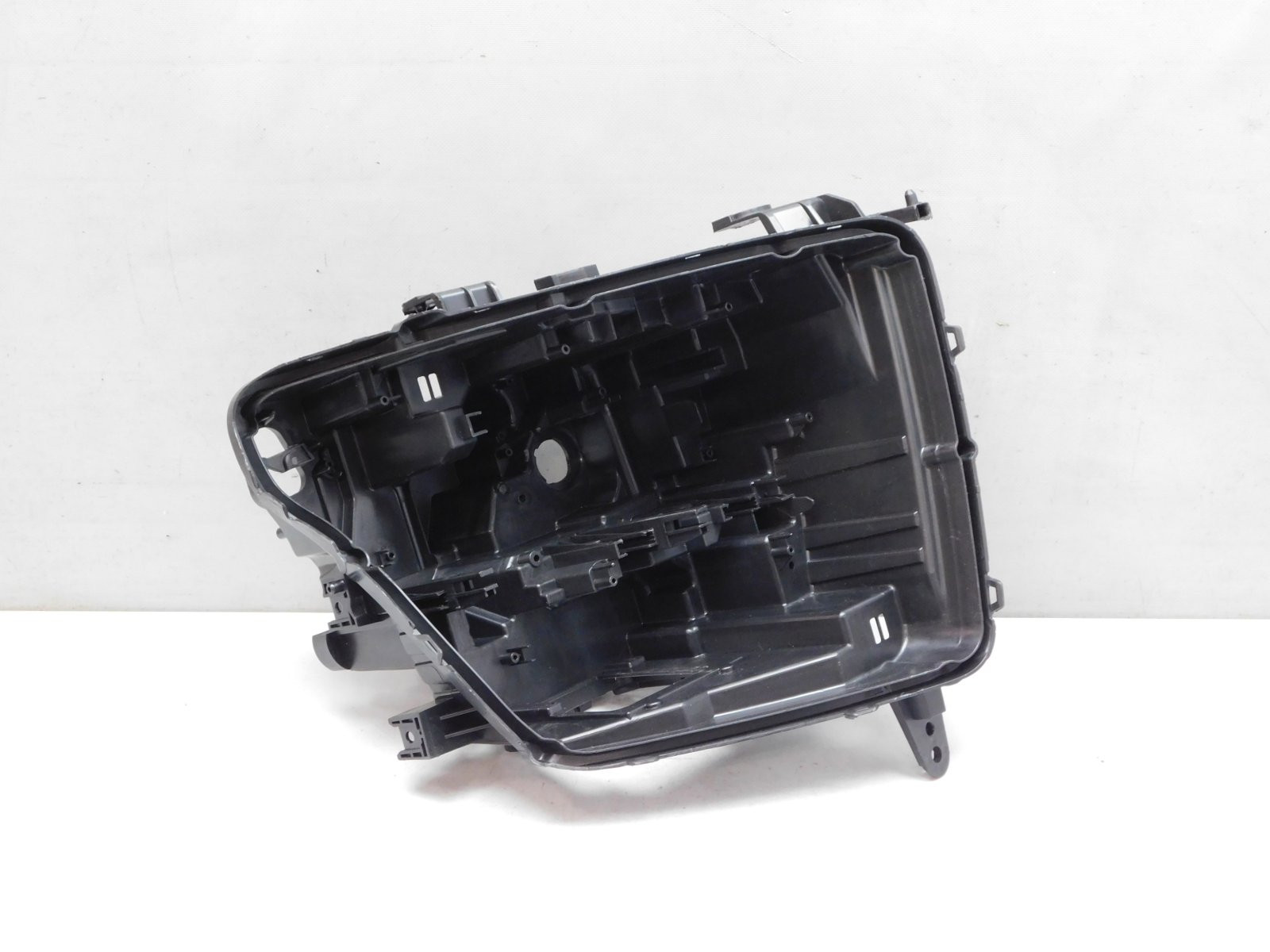 Корпус фары правой Tank 500 2021>