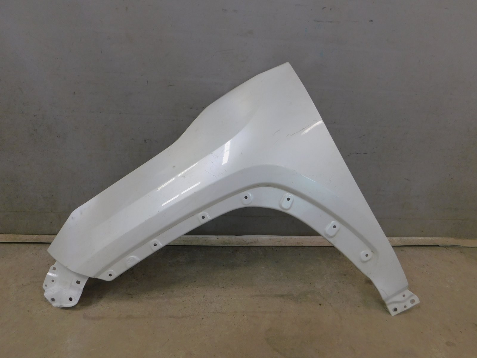 Крыло переднее левое Toyota RAV 4 2019>