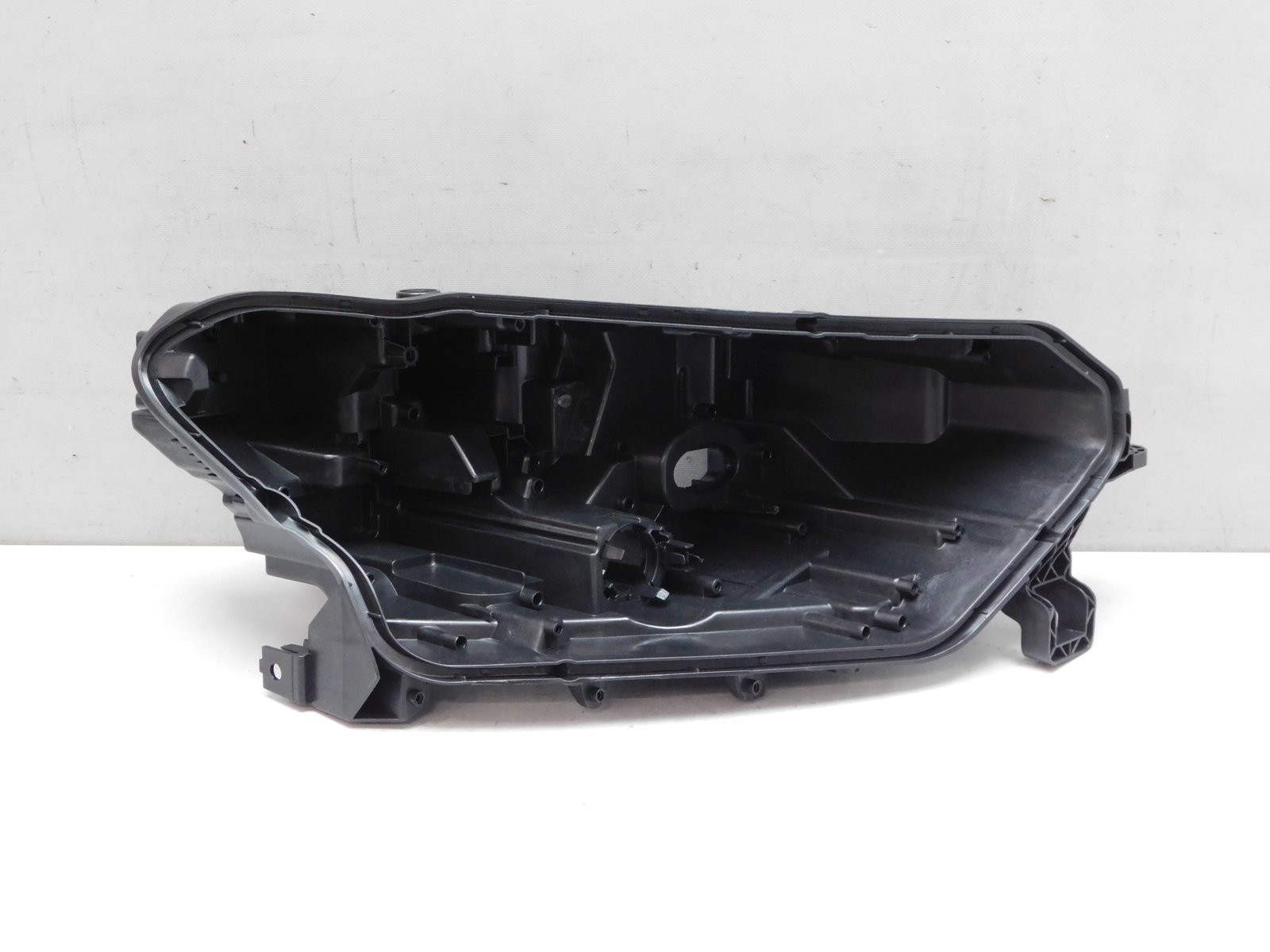 Корпус фары правой Volkswagen Polo (RUS) 2020>