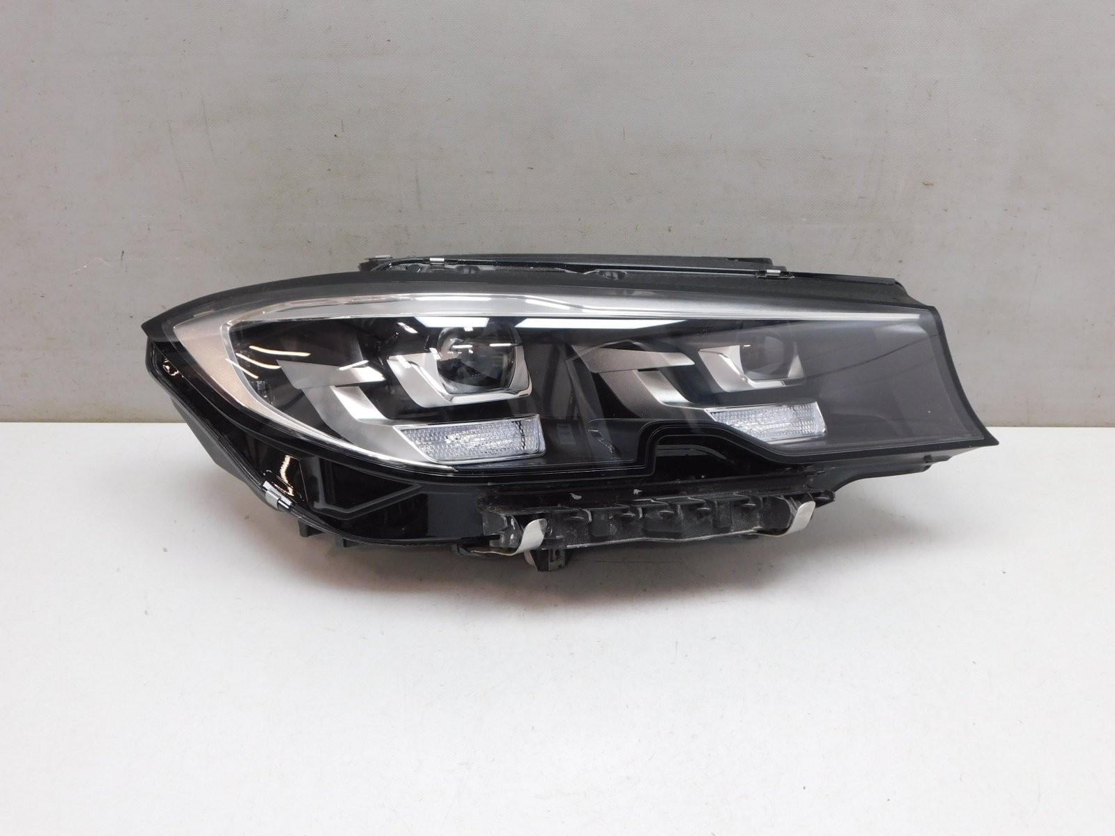 Фара правая BMW 3-серия G20 2018>