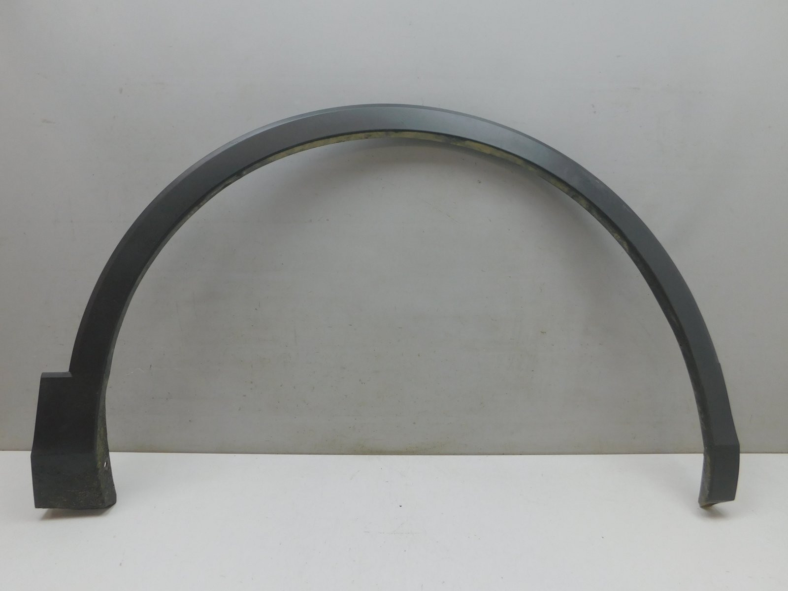 Накладка крыла переднего правого Volkswagen Tiguan 2017>