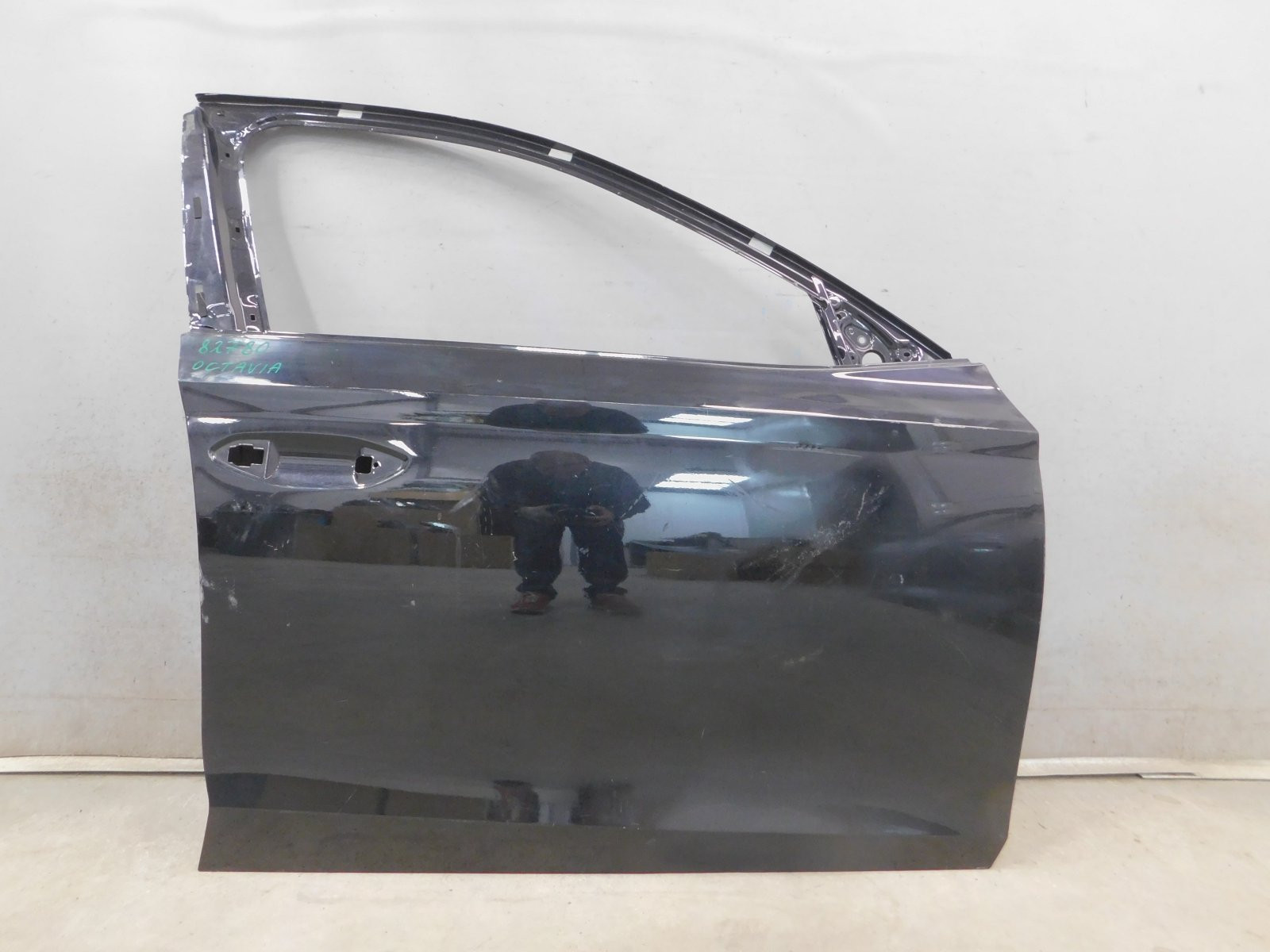 Дверь передняя правая Skoda Octavia IV (A8) 2019>