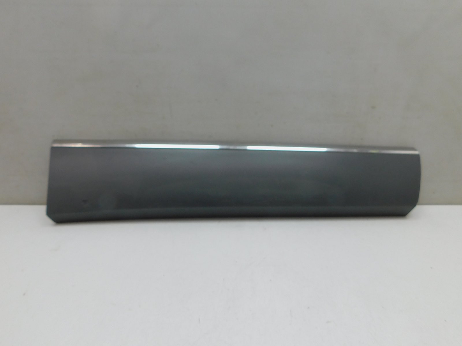 Накладка двери задней правой Renault Arkana 2019>