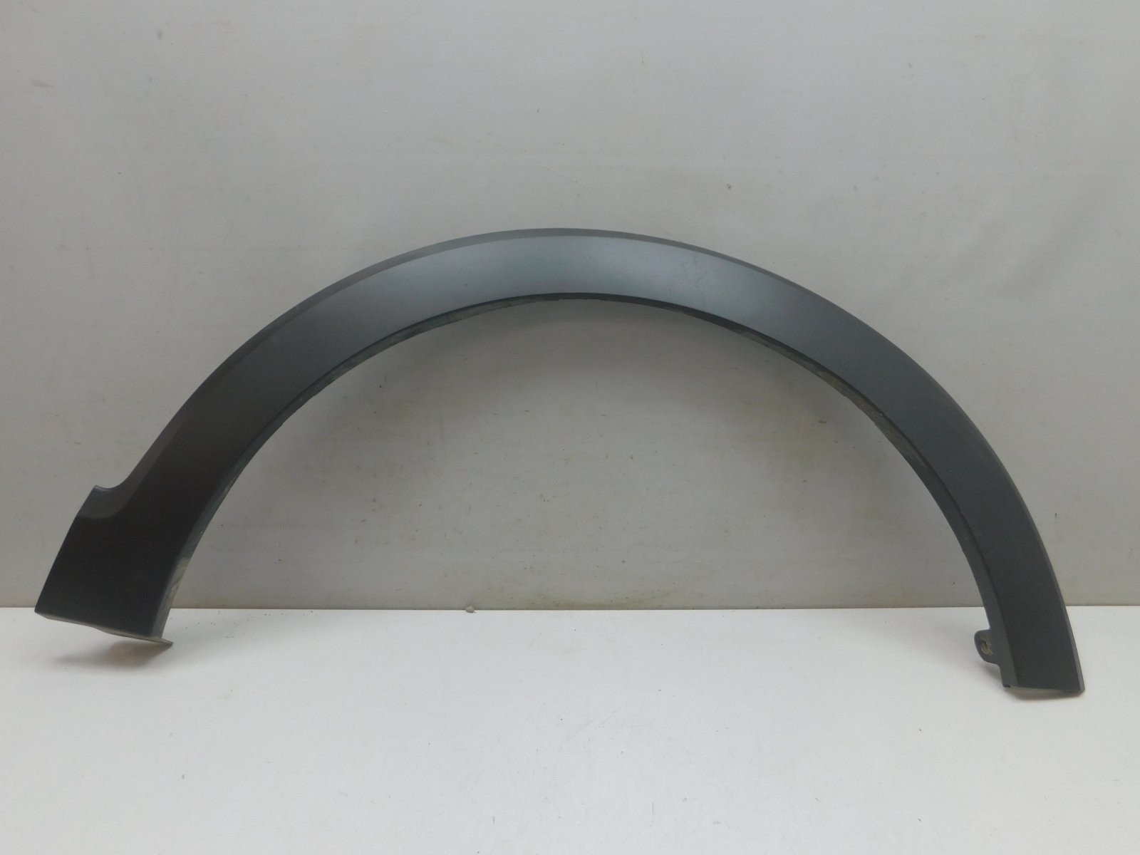 Накладка крыла переднего правого Renault Kaptur 2016>