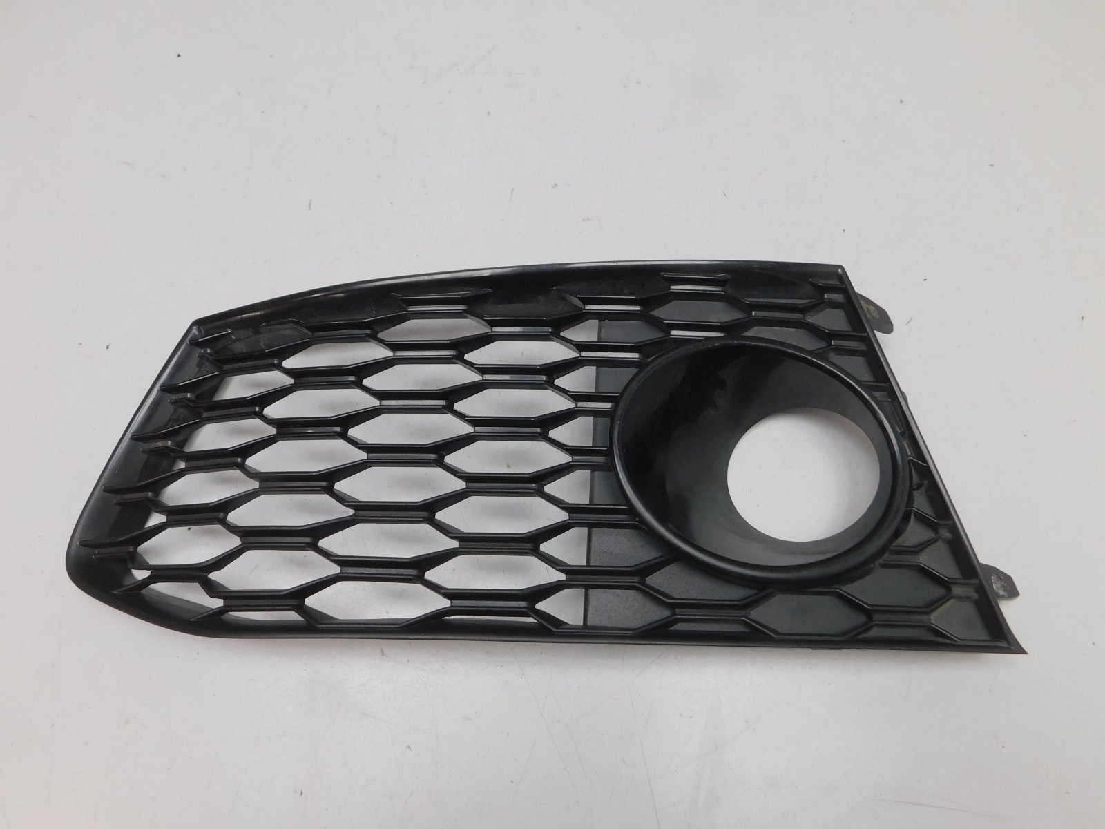 Решетка в бампер левая Audi A7 2011-2018