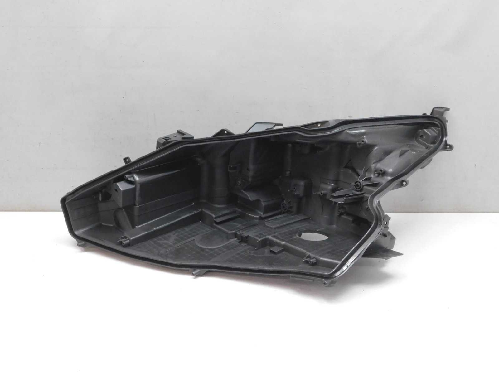 Корпус фары левой Lexus LX 570 (URJ200) 2007>