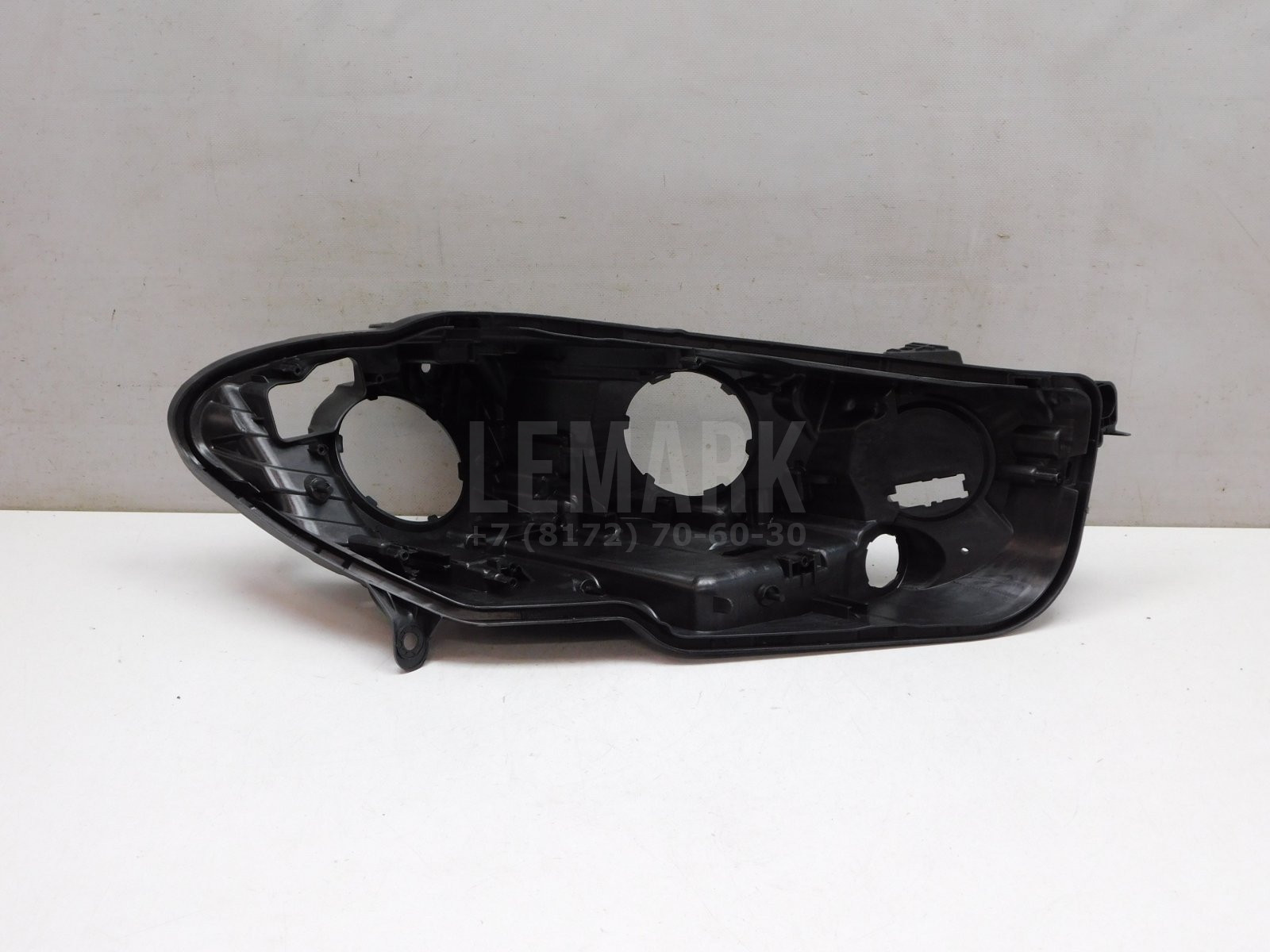 Корпус фары правой Jaguar XE 2015> GX7313W029EE