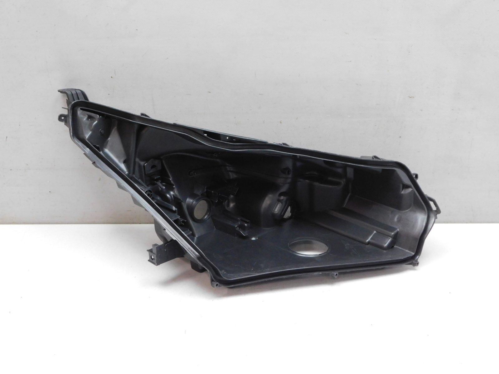 Корпус фары правой Lexus NX 200 2014>