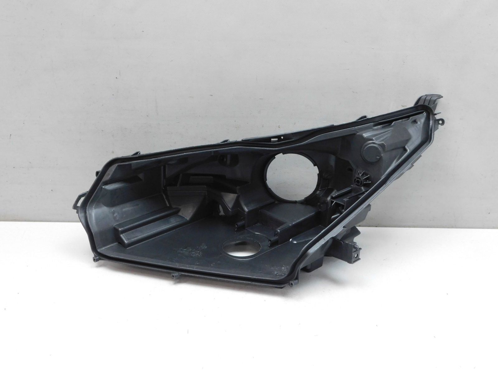 Корпус фары левой Lexus NX 200 2014>