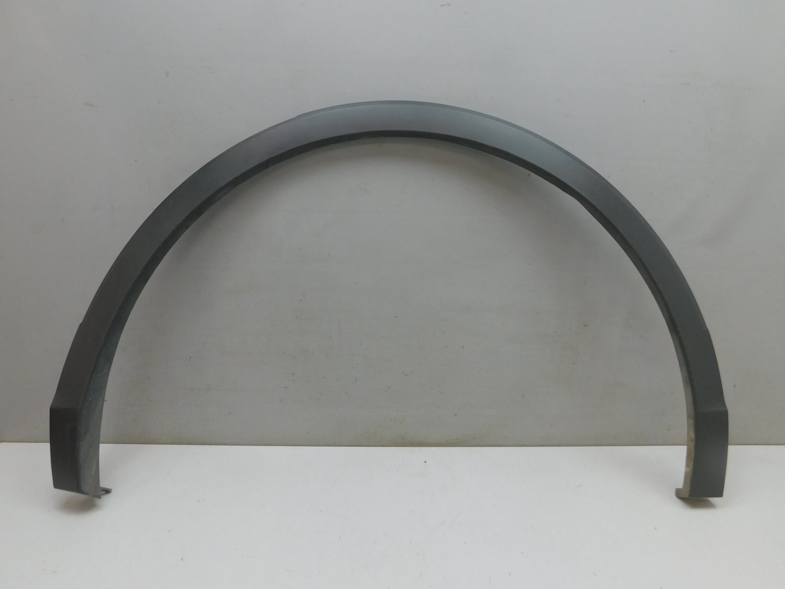 Накладка крыла заднего  левого Volkswagen Tiguan 2017>