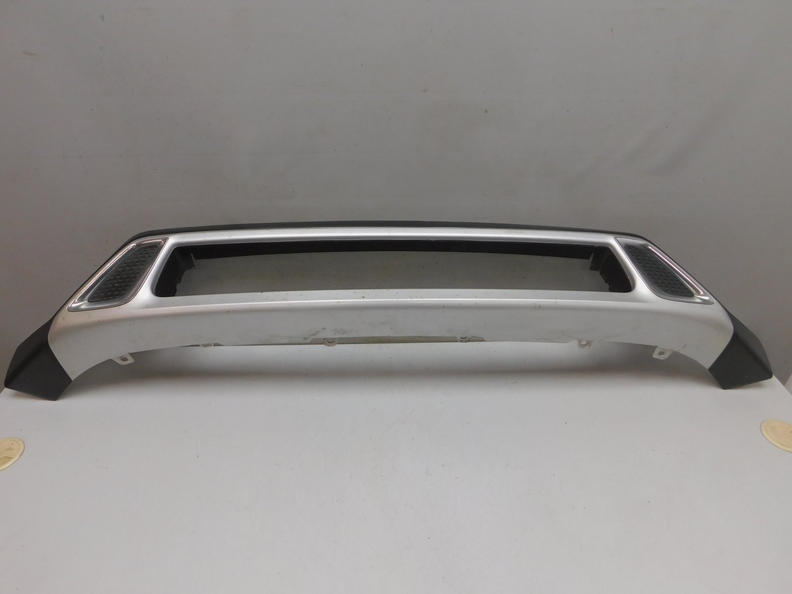 Накладка переднего бампера Mitsubishi Outlander 2012>