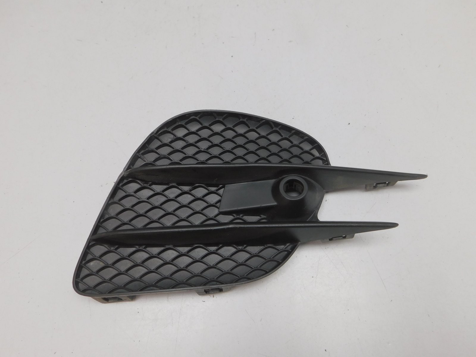 Решетка в бампер правая Mercedes-Benz GLC-Class X253 2015>