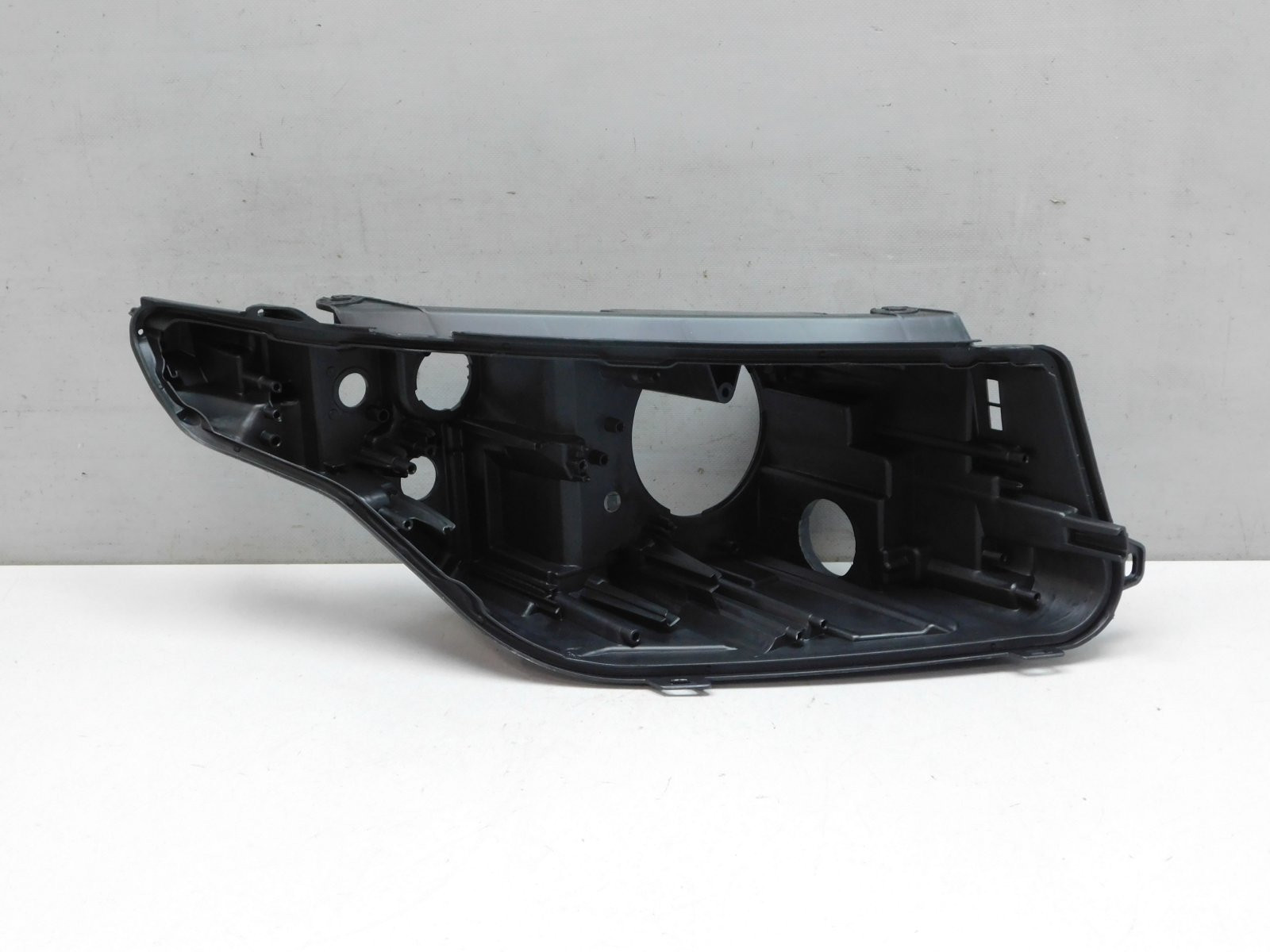 Корпус фары правой Land Rover Range Rover Evoque 2011-2019