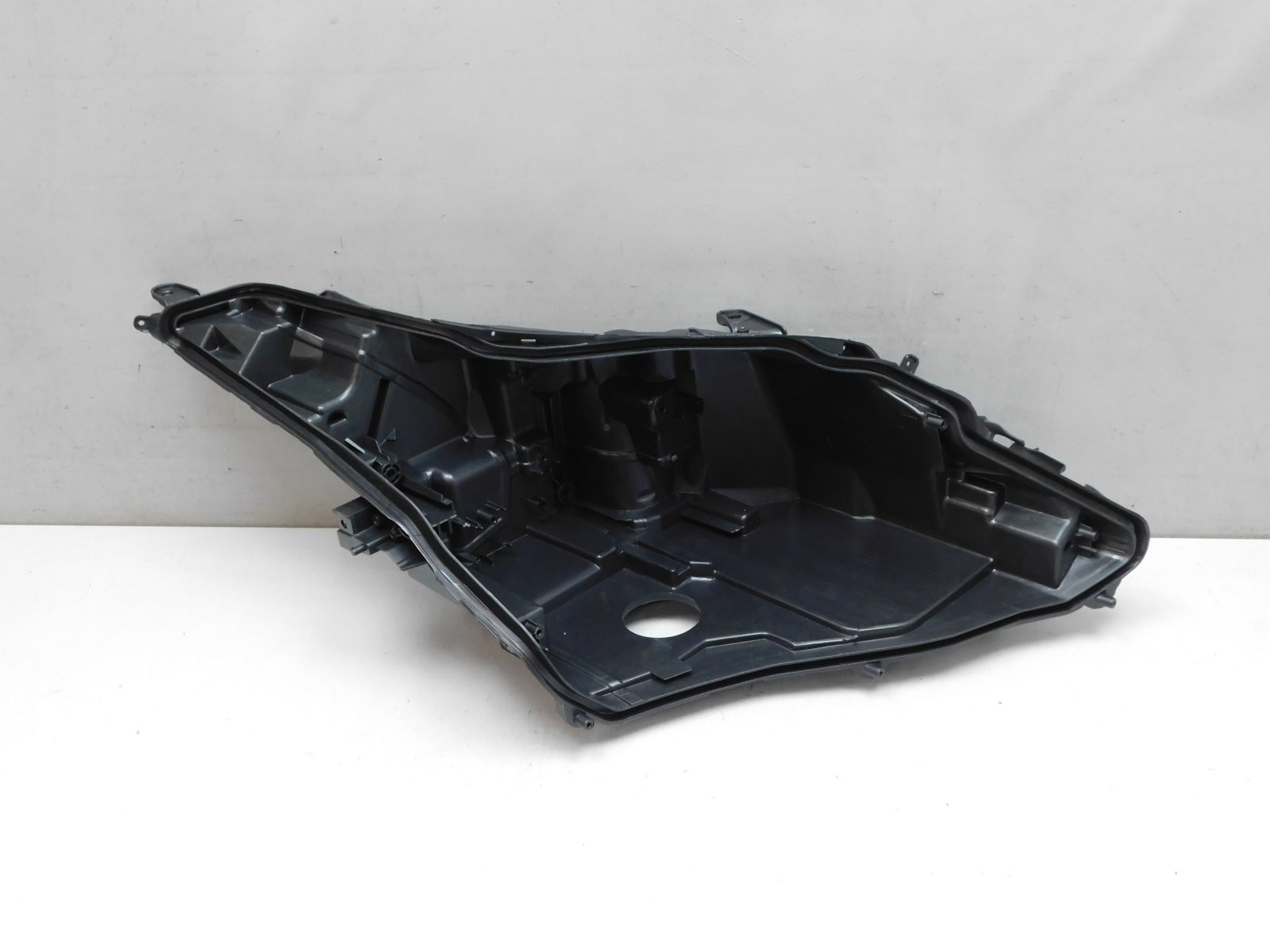 Корпус фары правой Lexus RX IV 2015>