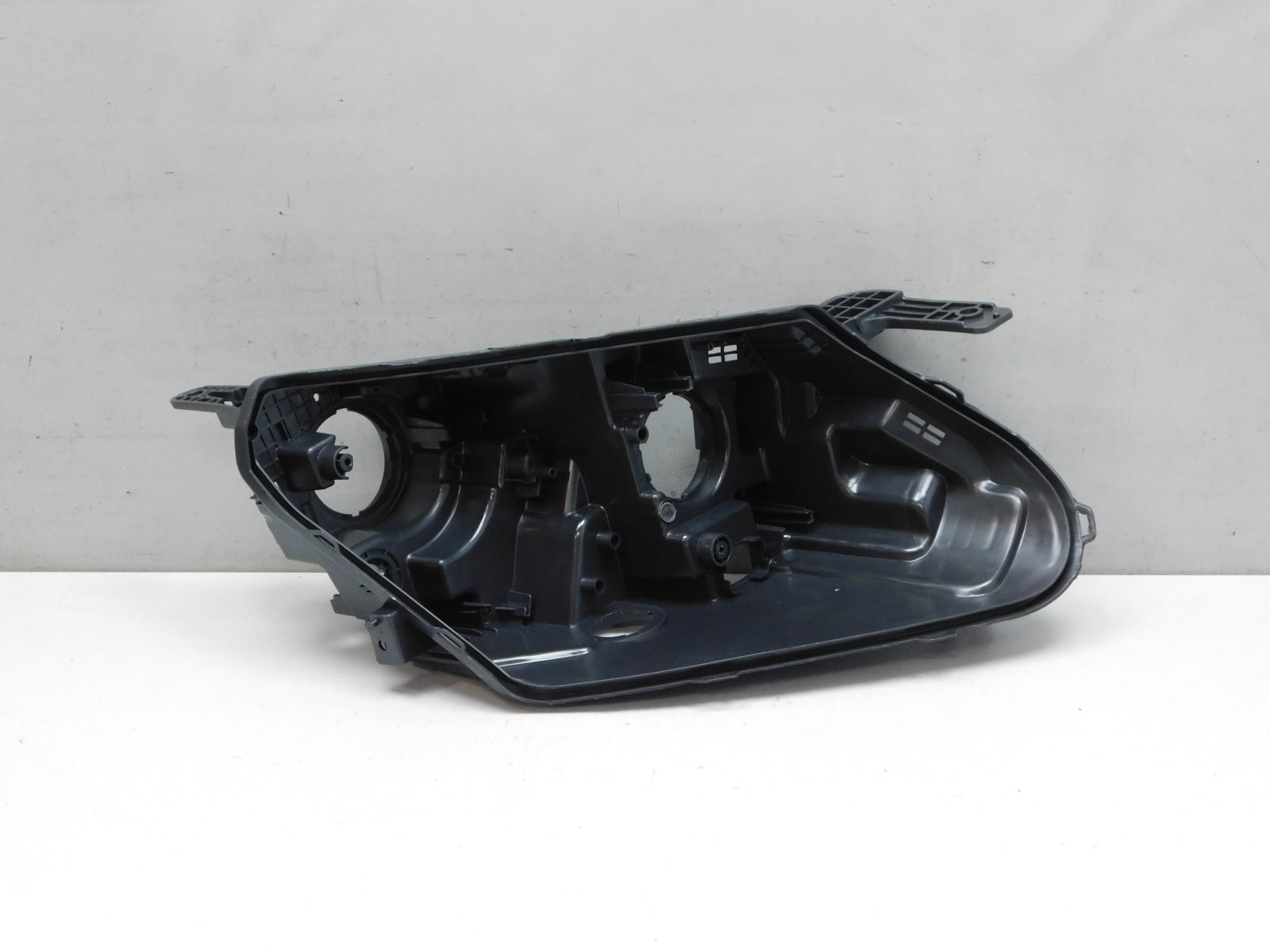 Корпус фары правой Geely Coolray I 2020>