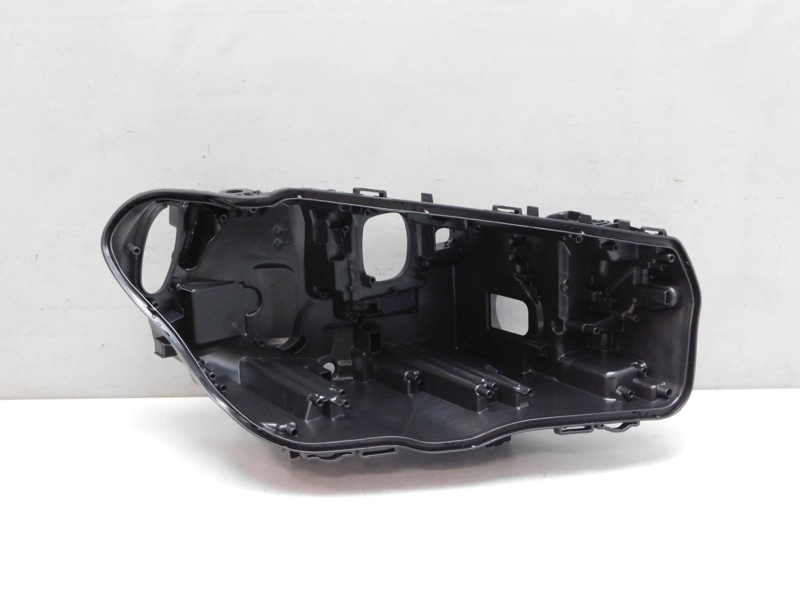 Корпус фары правой BMW X3 G01 2017>