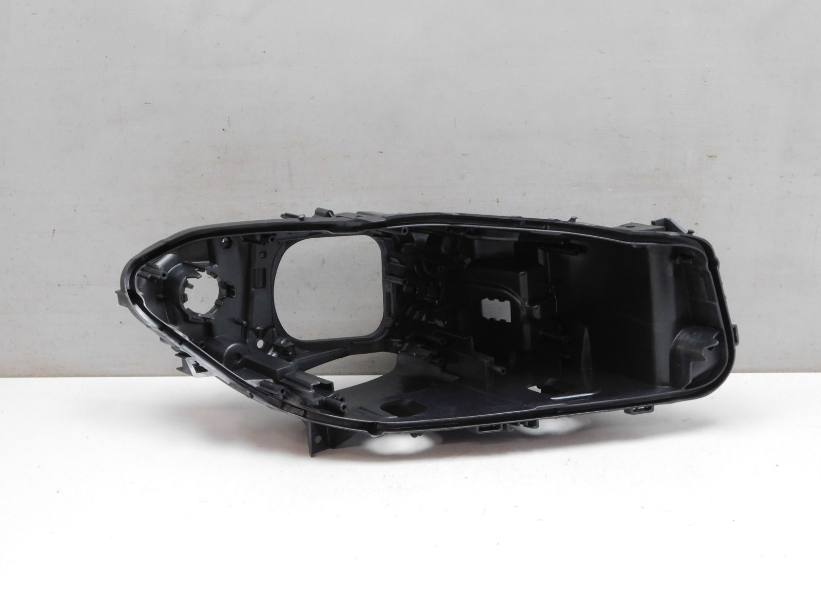 Корпус фары правой BMW 5-серия F10/F11 2009>