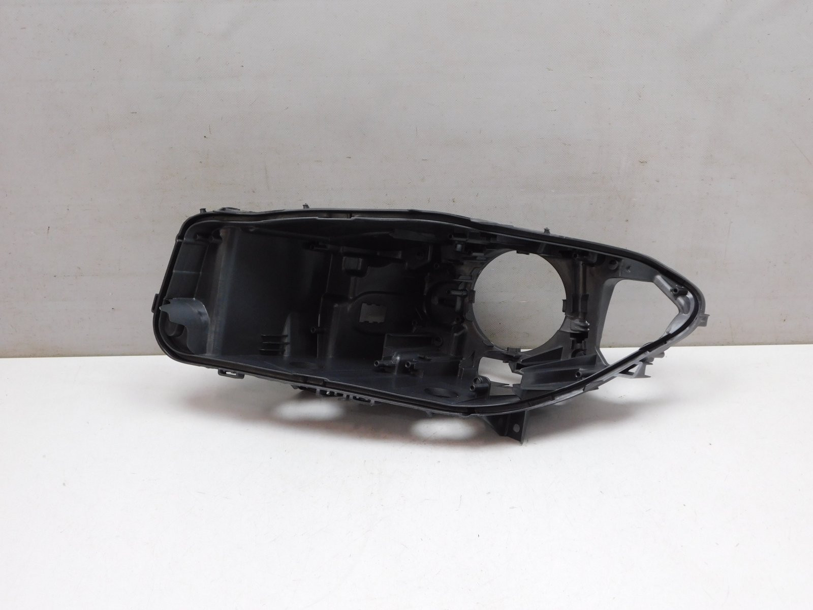 Корпус фары левой BMW 5-серия F10/F11 2009>