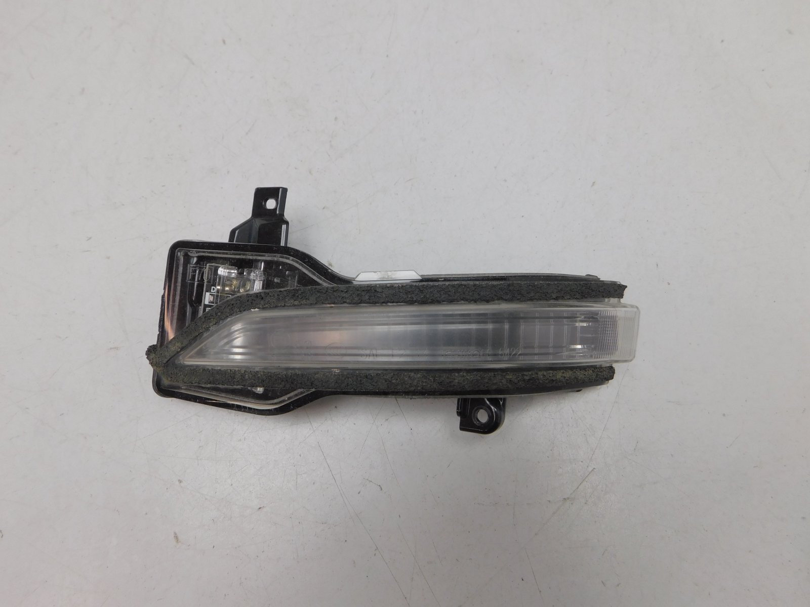 Повторитель указателя поворота Subaru Forester (S14) 2018>