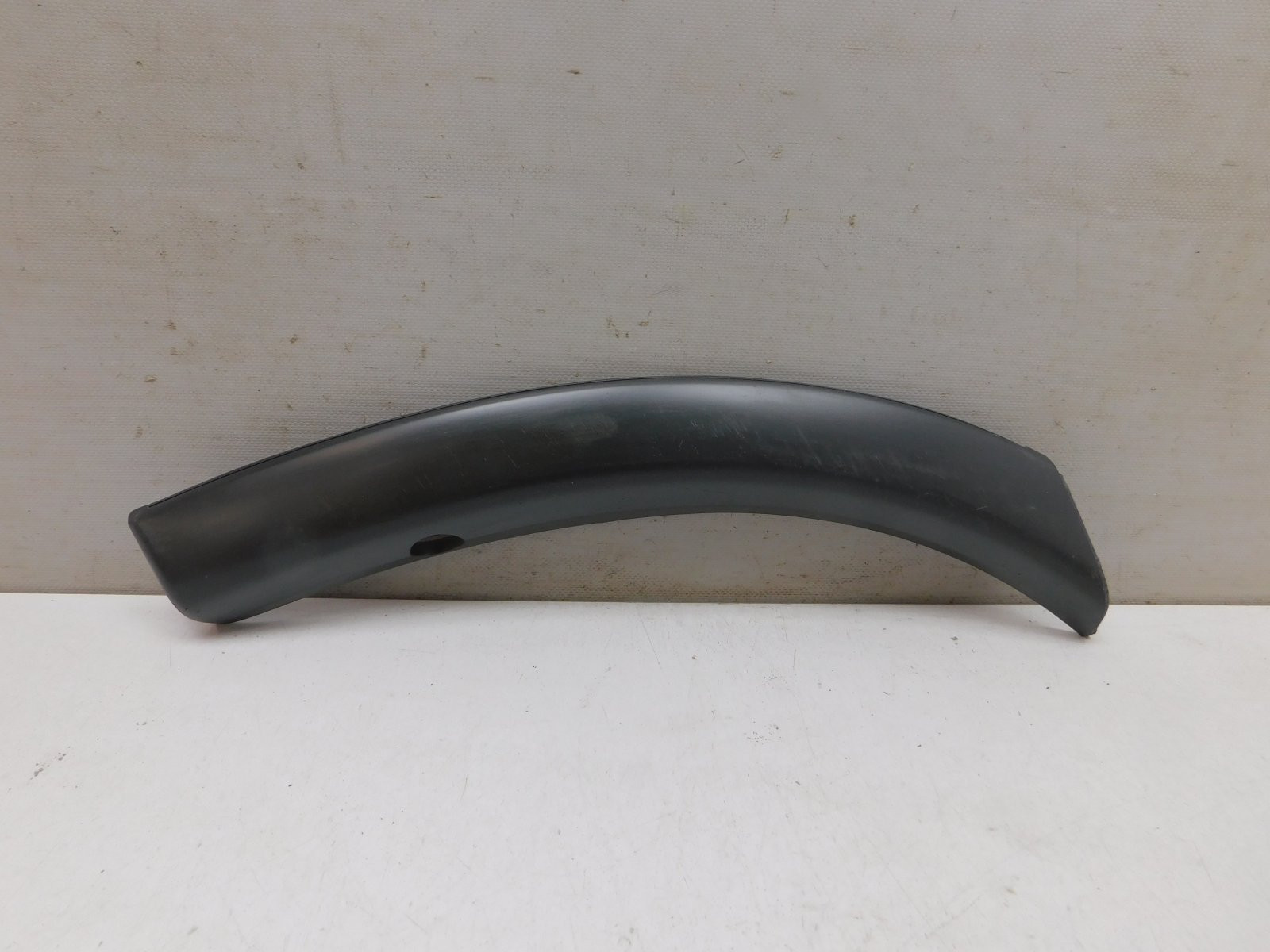 Накладка заднего бампера правая Mitsubishi Outlander 2012>