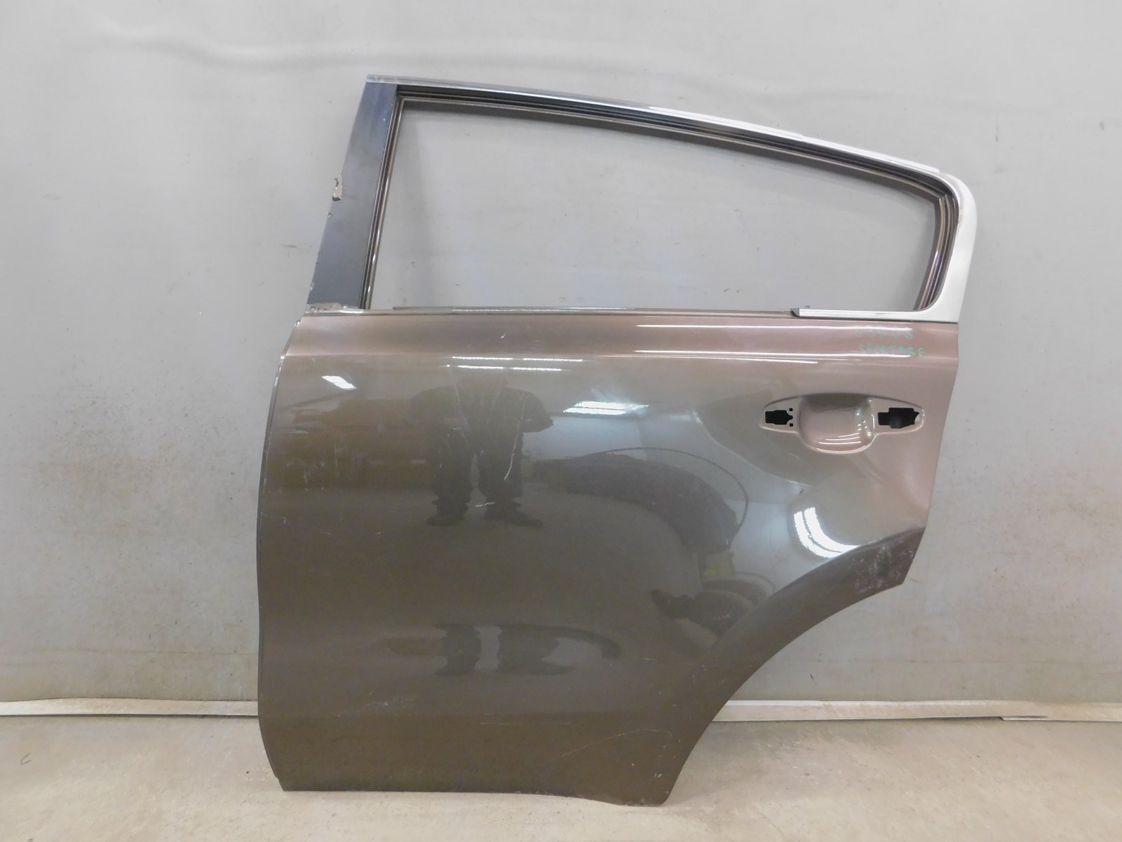 Дверь задняя левая Kia Sportage 2015>