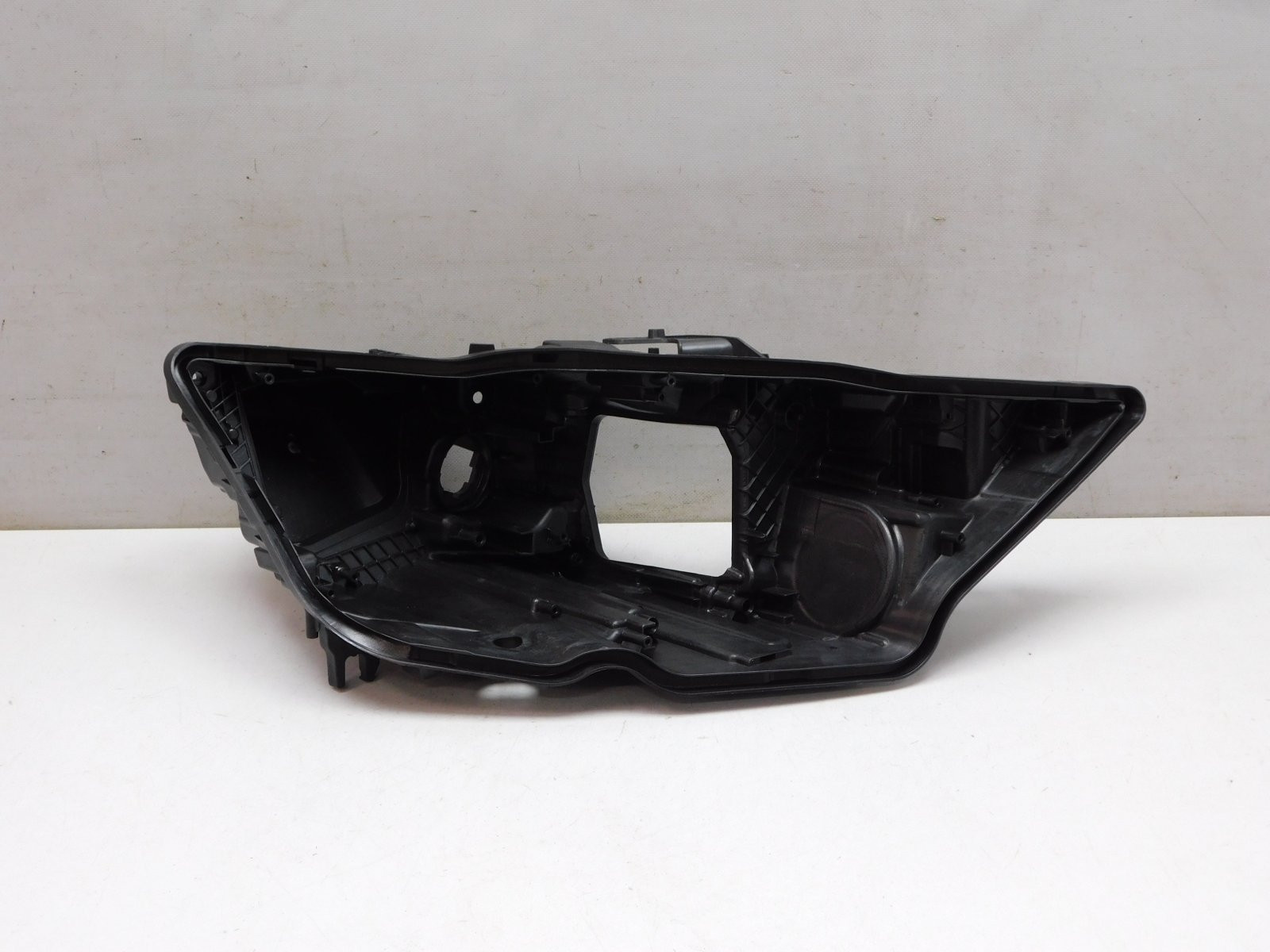 Корпус фары правой Audi A6 (C8,4K) 2018>